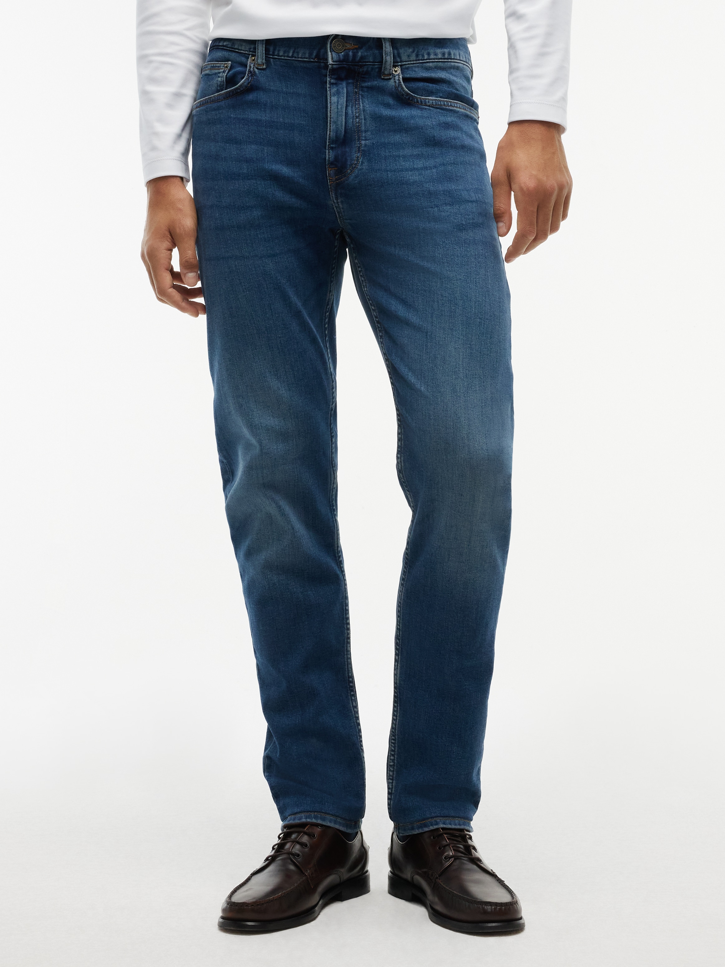 Tommy Hilfiger Slim-fit-Jeans »CORE BLEECKER« mit dezenter Waschung