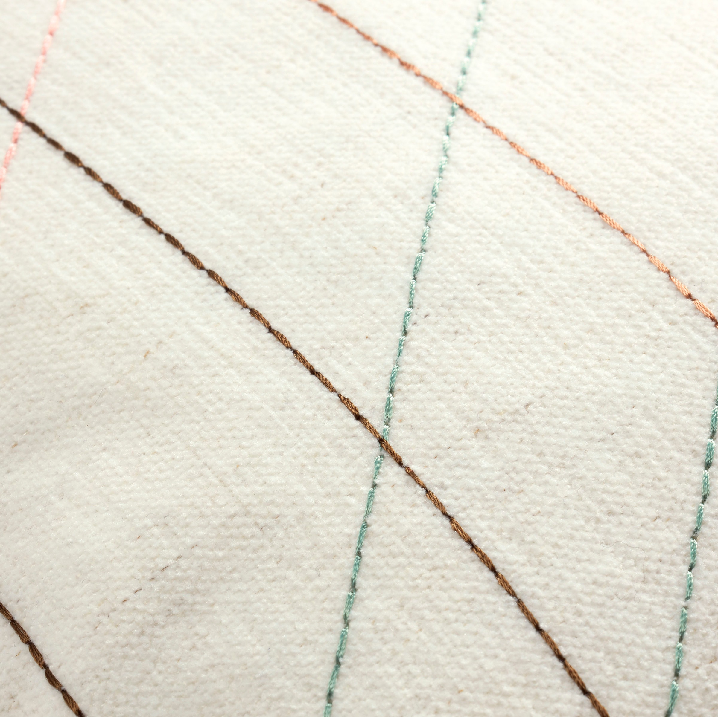 TOM TAILOR HOME Kissenbezüge »Stitched«, (1 St.), mit aufgestickten Effektstreifen