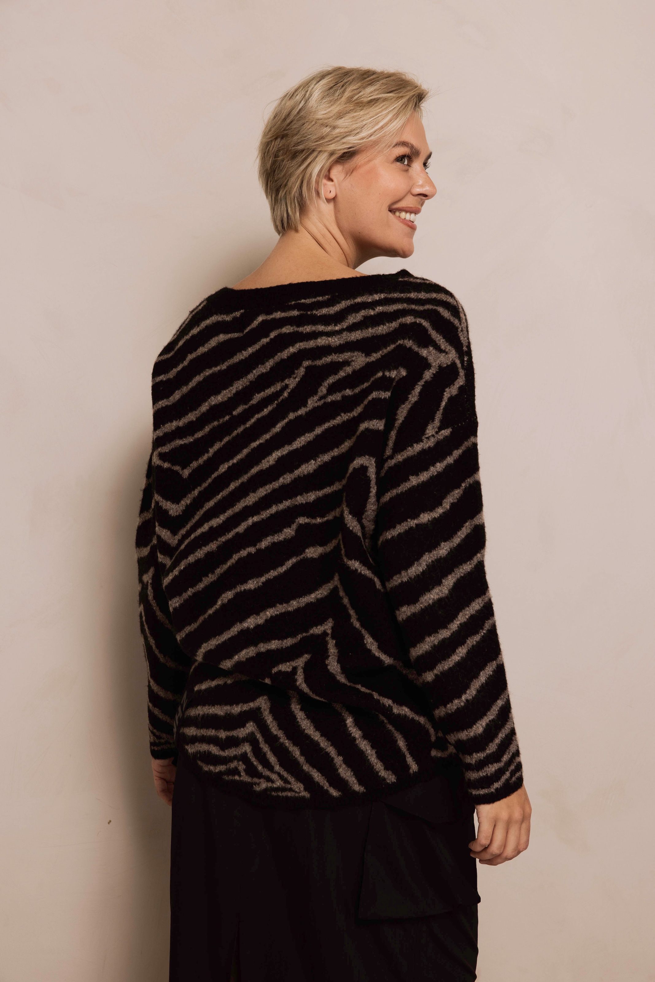 Zhrill Strickpullover »ZHNINA ZEBRA« mit Animal-Streifen-Print, mit Wolle