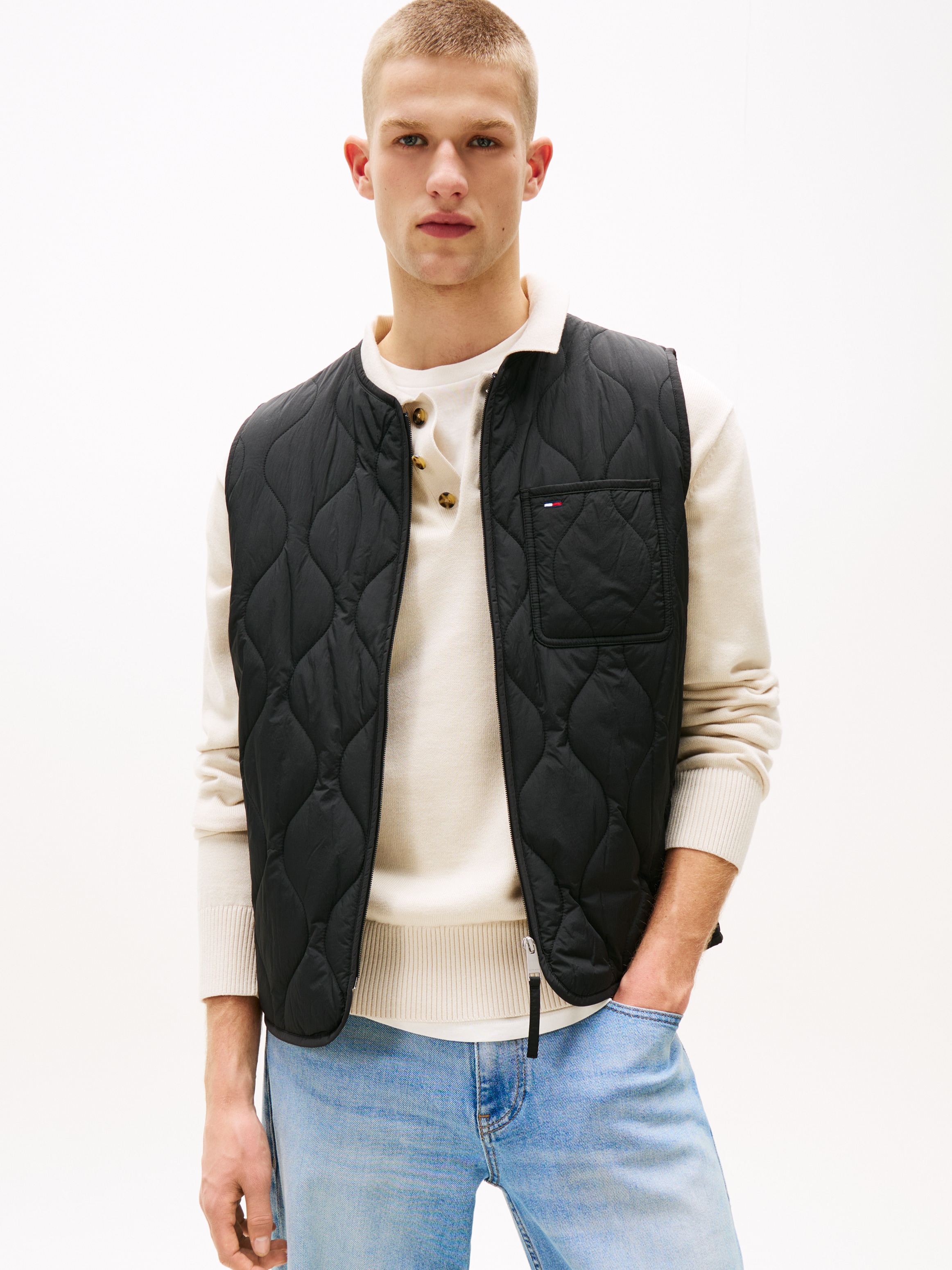 Tommy Jeans Steppweste »TJM QUILTED VEST EXT«, Mit Rundhalsausschnitt