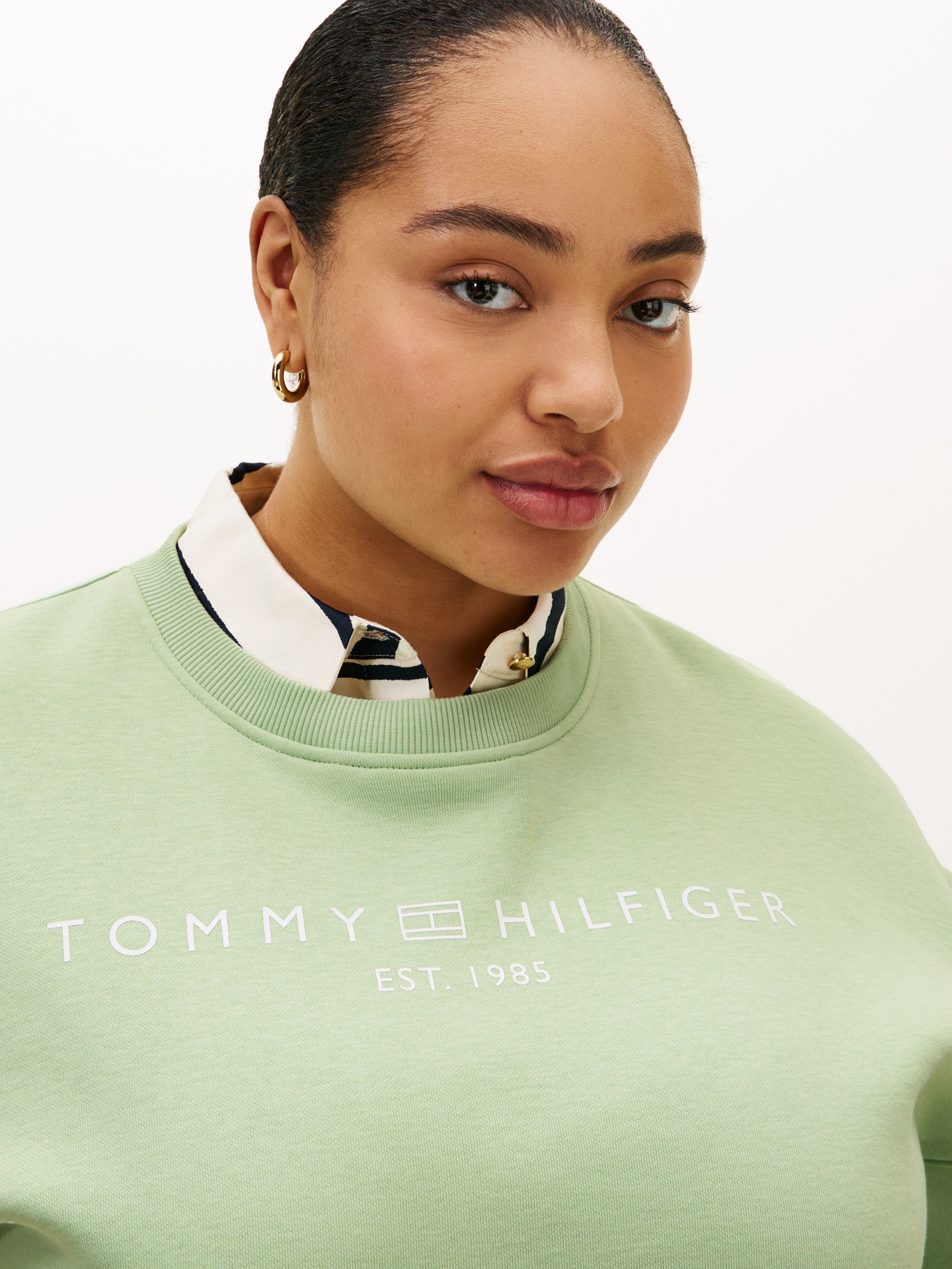Tommy Hilfiger Curve Sweatshirt »CRV CORP LOGO MDRN SWTSRT«, in großen Größen
