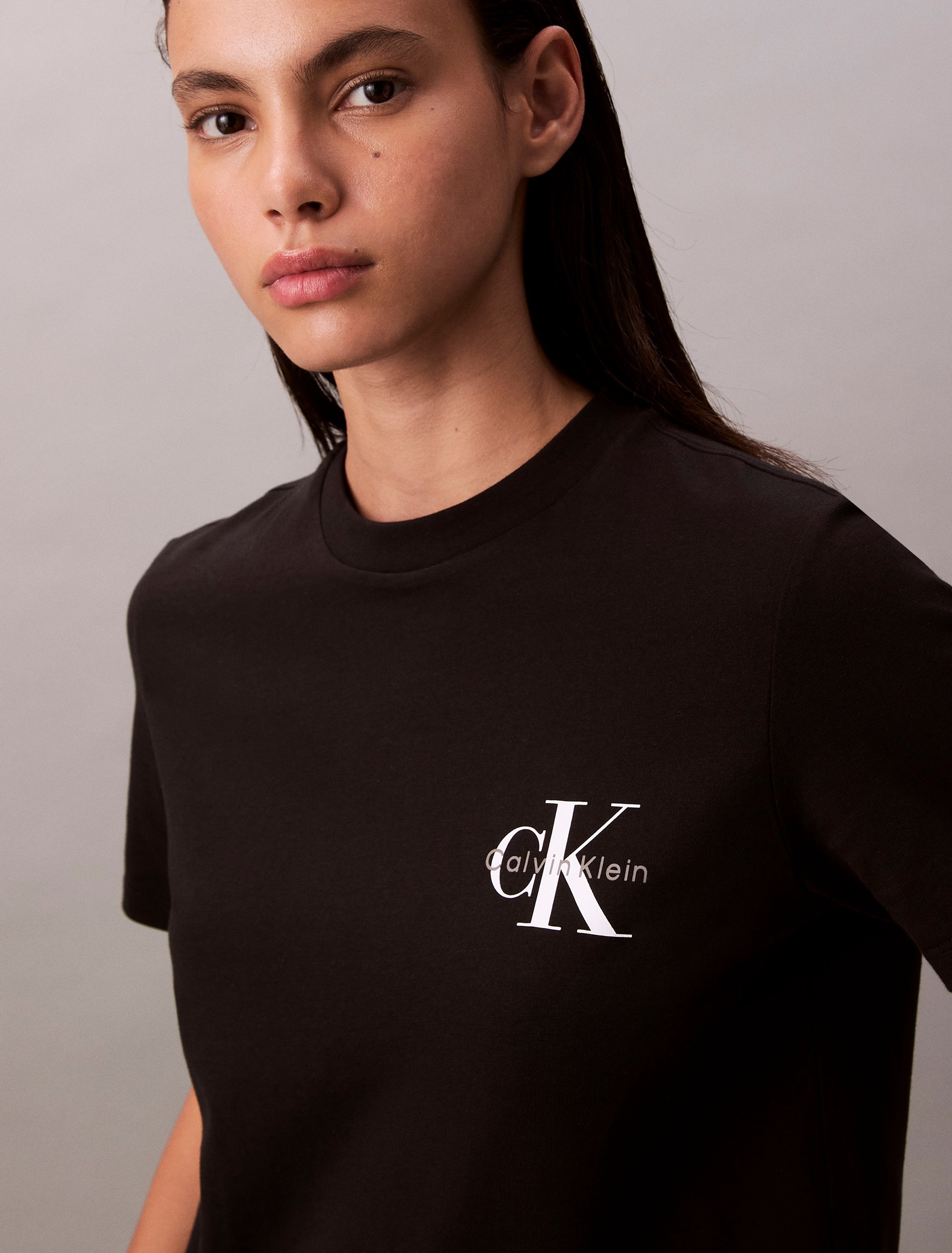Calvin Klein Jeans T-Shirt »A- Logo CN 2 Pack Tee«, (Packung, 2er-Pack), Mit Rundhalsausschnitt