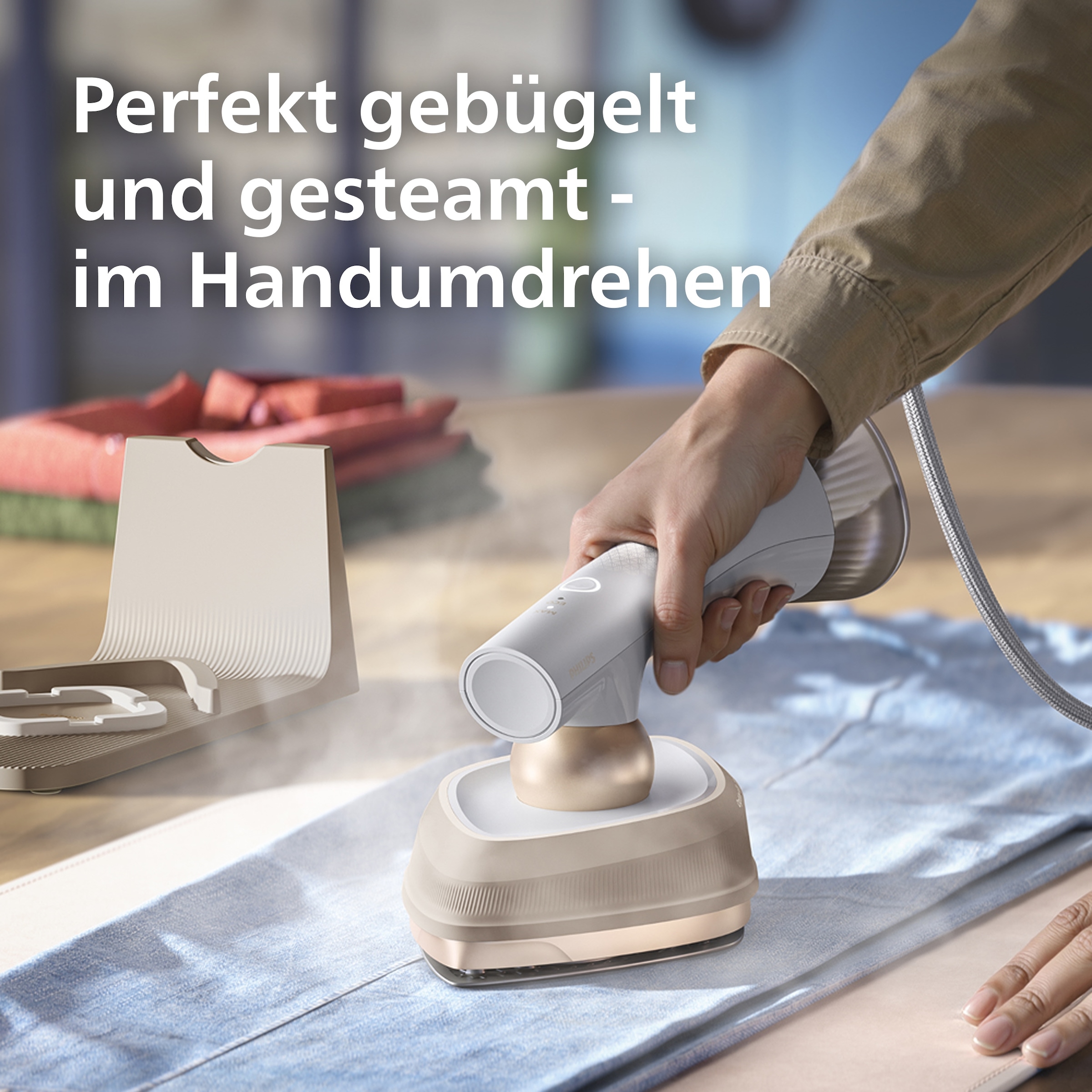 Philips Dampfbügeleisen »GC213/50 OneTurn 2-in-1 Bügeleisen & Steamer, StyleMat & Dock inkl.« 1800 W 1800 W, SteamGlide Plus, 200ml Wasserbehälter und 90 g Dampfstoß