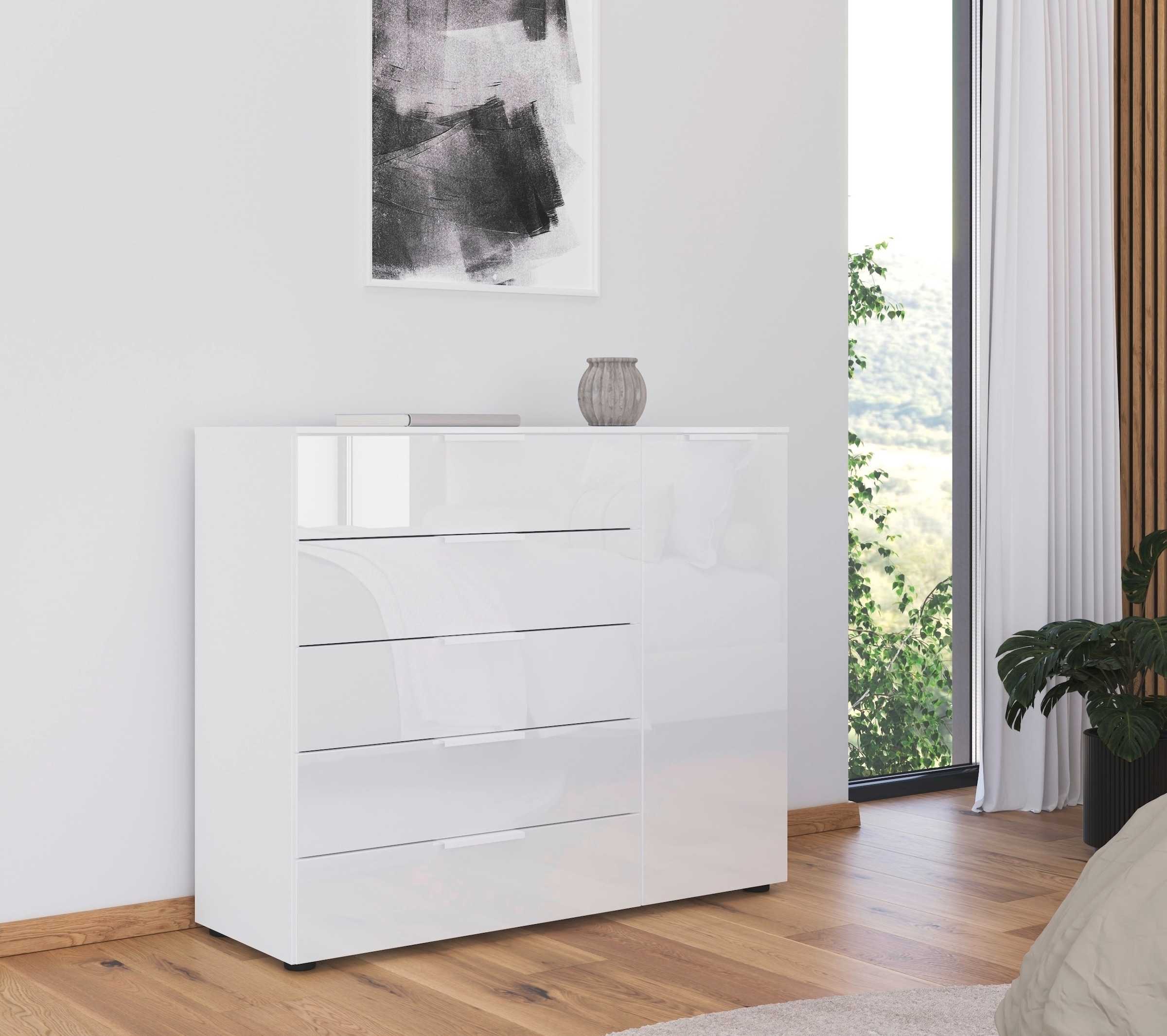rauch Schubkastenkommode »Kommode Türkommode Sideboard Kombikommode FLIPP mit Glasfront«, (Breite 120 cm mit 2 Einlegeböden), 1-türig mit 5 Schubladen und Soft-Close-Funktion sowie Glasfront