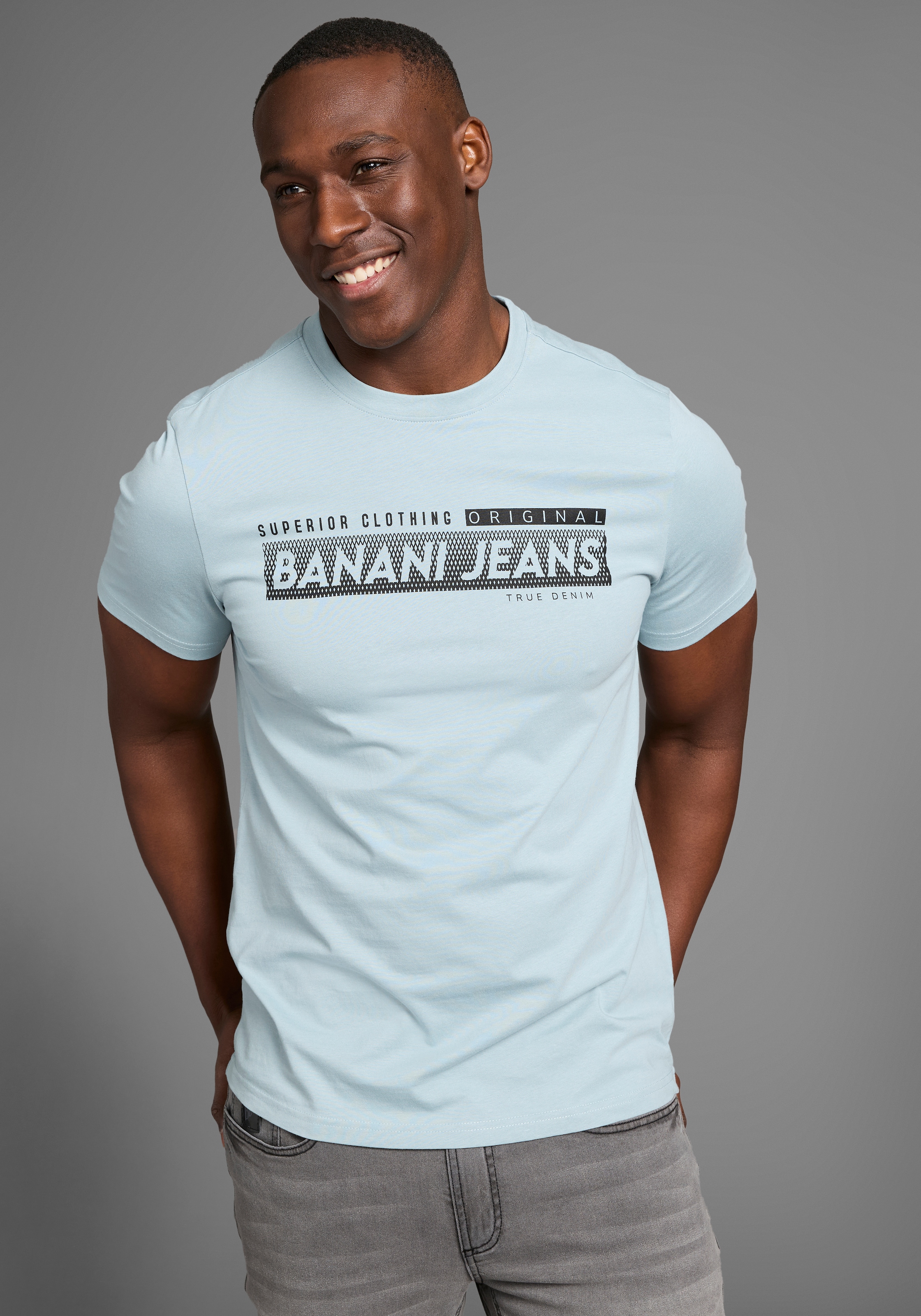 Bruno Banani T-Shirt, T-Shirt in schmaler Passform