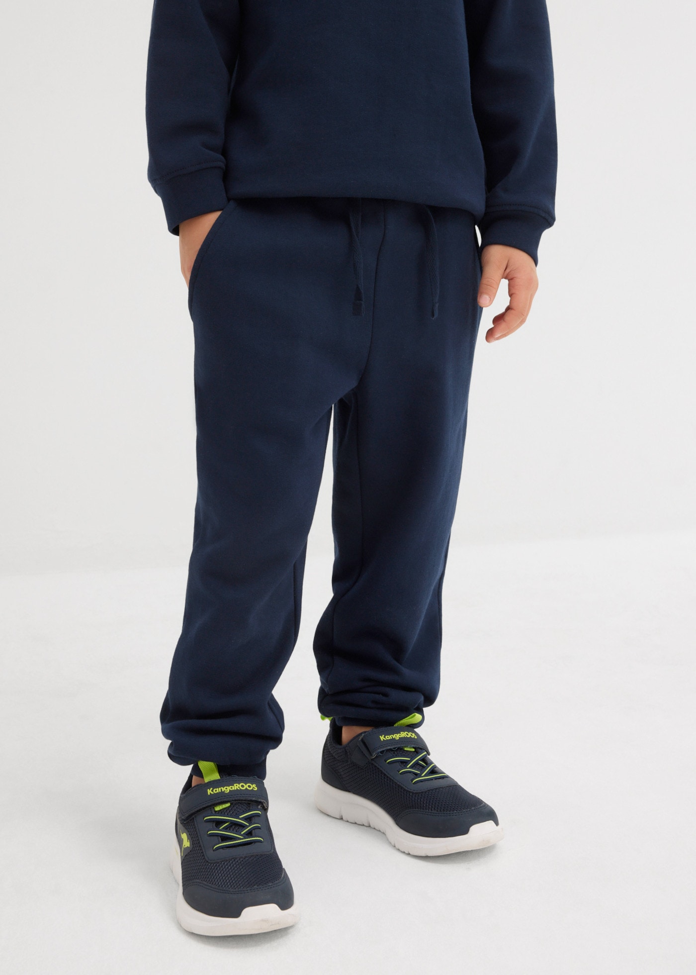 bonprix Jogginghose  im Doppelpack, aus Baumwolle und Polyester, Regular Fit, für Kinder