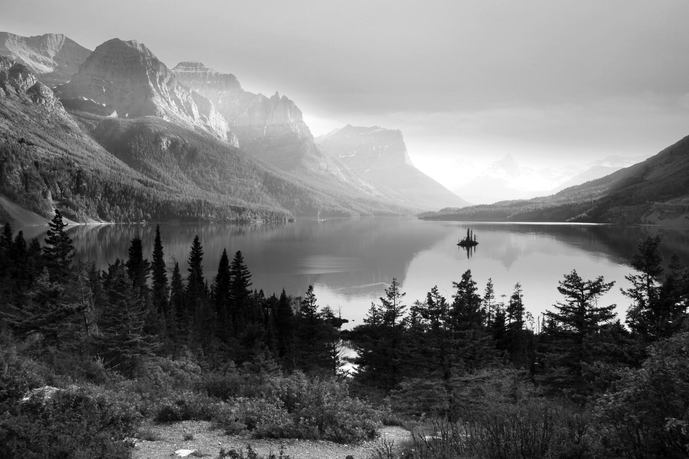 Papermoon Fototapete »Landschaft Schwarz & Weiß« günstig online kaufen