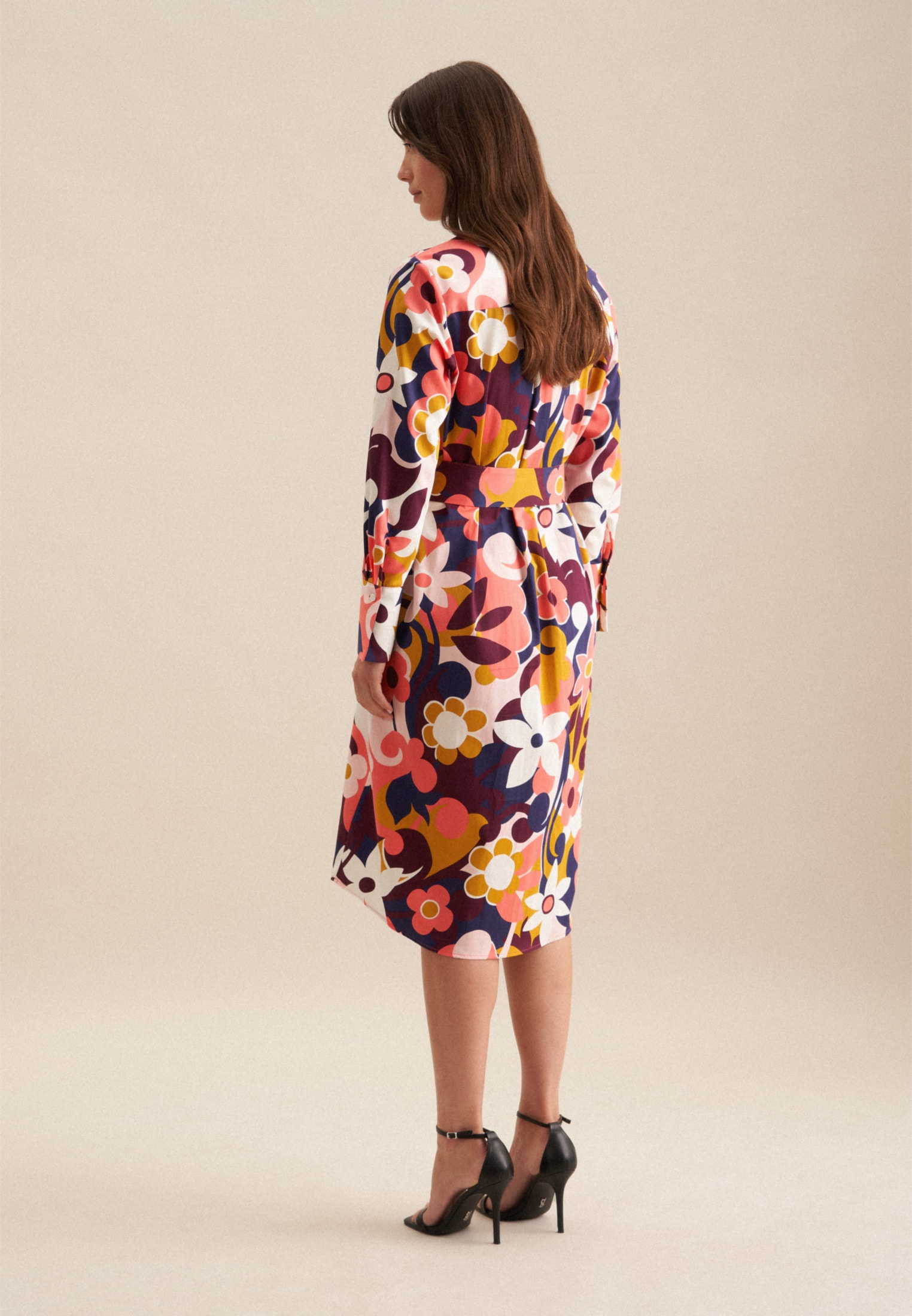 seidensticker Sommerkleid »Schwarze Rose«, Langarm Kragen Floral