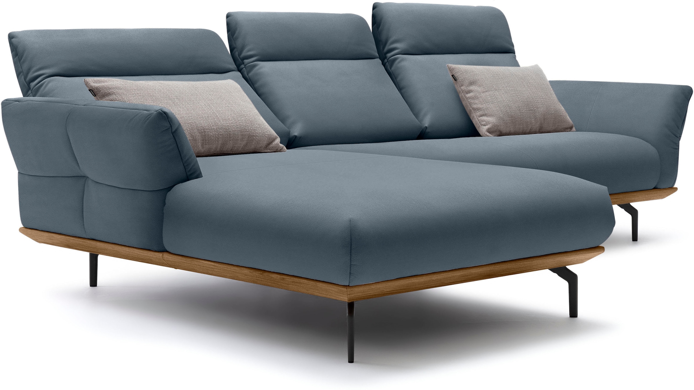 Creation BY ROLF BENZ Ecksofa »CR.460«, Sockel in Nussbaum, Winkelfüße in Umbragrau, Breite 298 cm