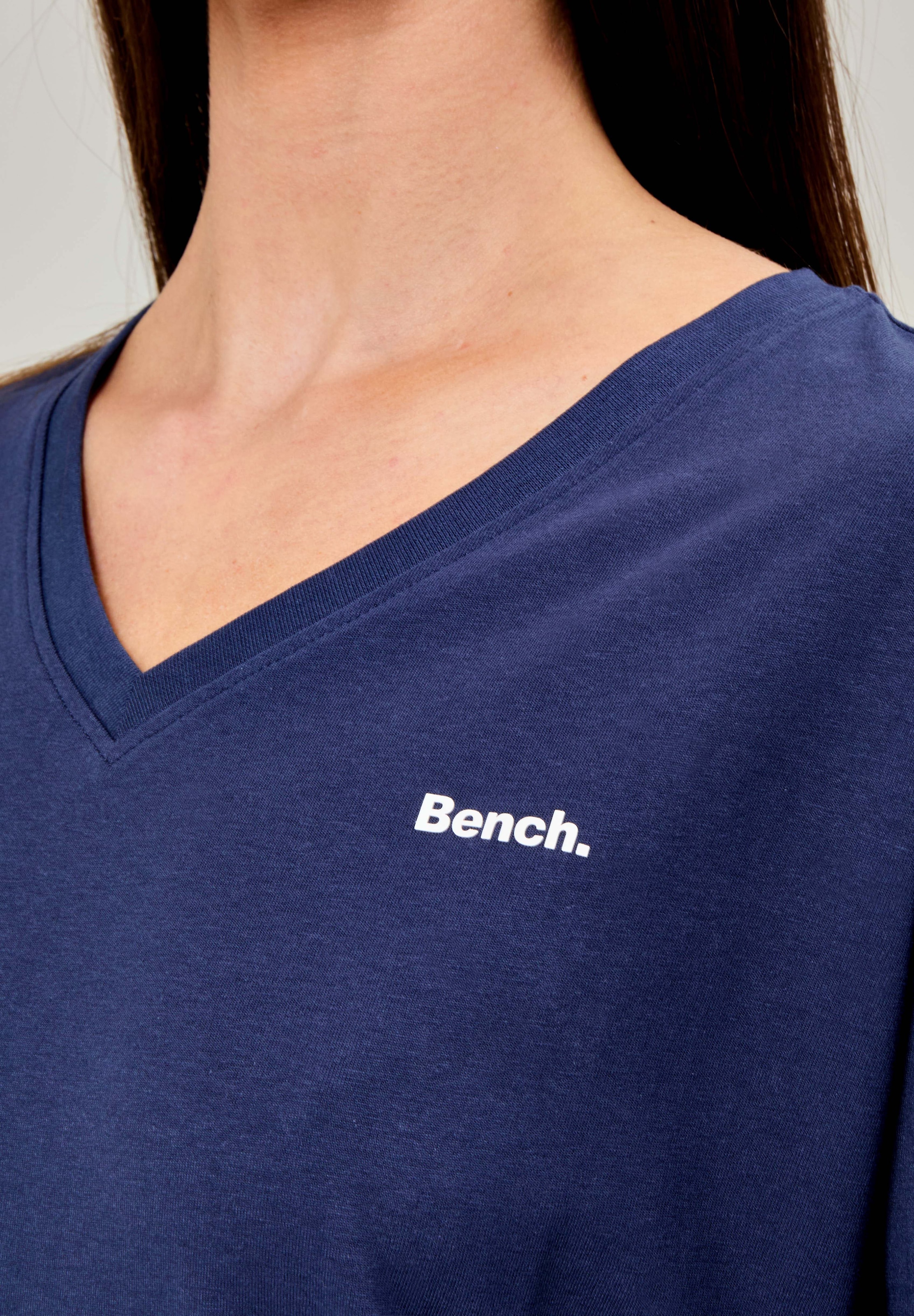 Bench. V-Shirt »HAIZEL«