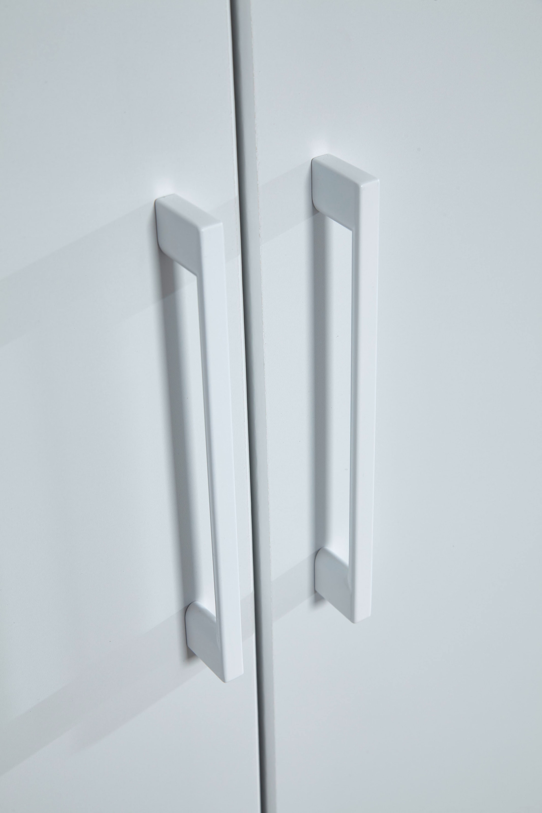 rauch Drehtürenschrank »Prandon A« Set, 2 Stk. tlg. mit 2 Schubladen sowie Aufsatzelement, Metallgriffe in Weiß