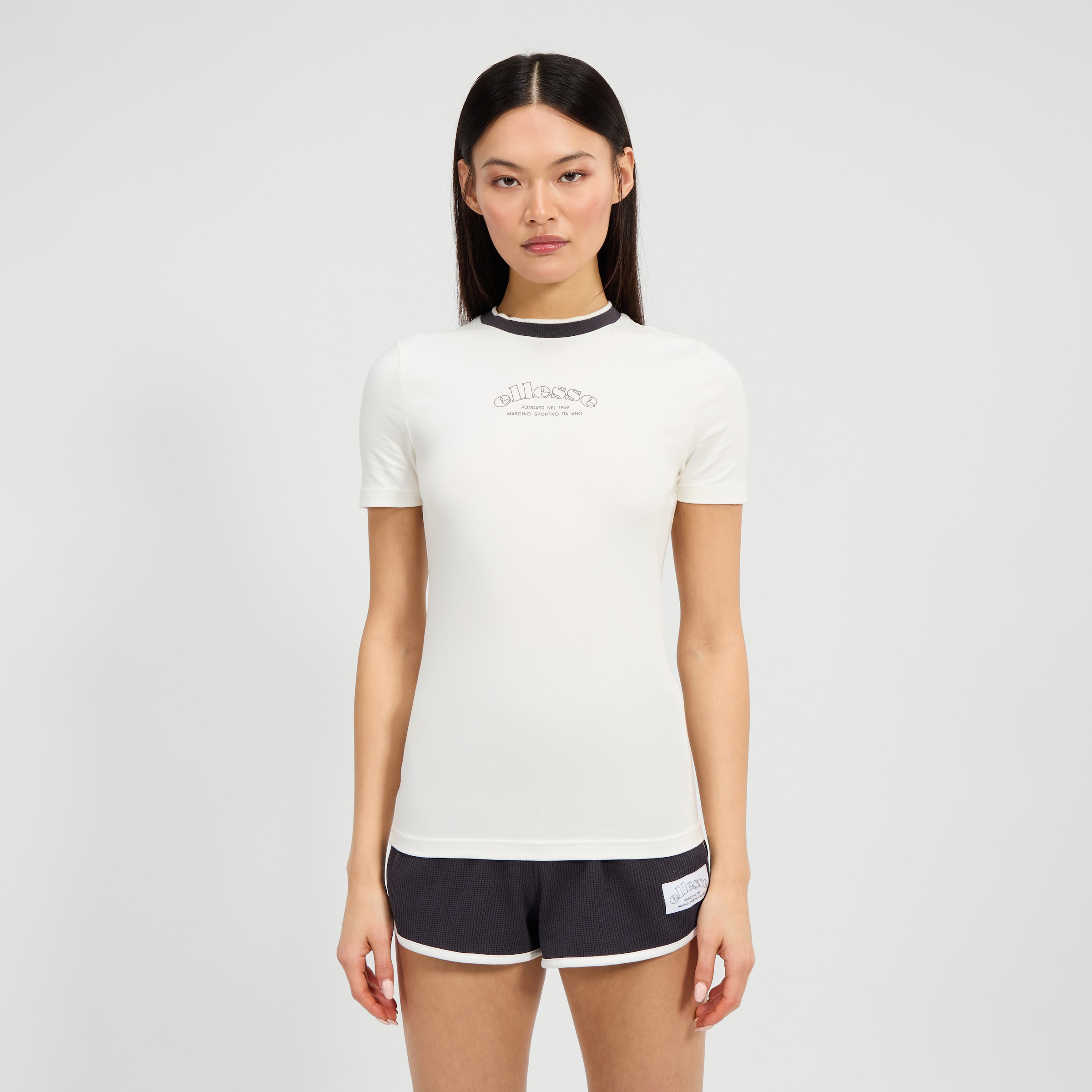 Ellesse T-Shirt »LAUTER TEE« mit Rundhalsausschnitt, Kurzarm, aus Baumwolle und Elasthan