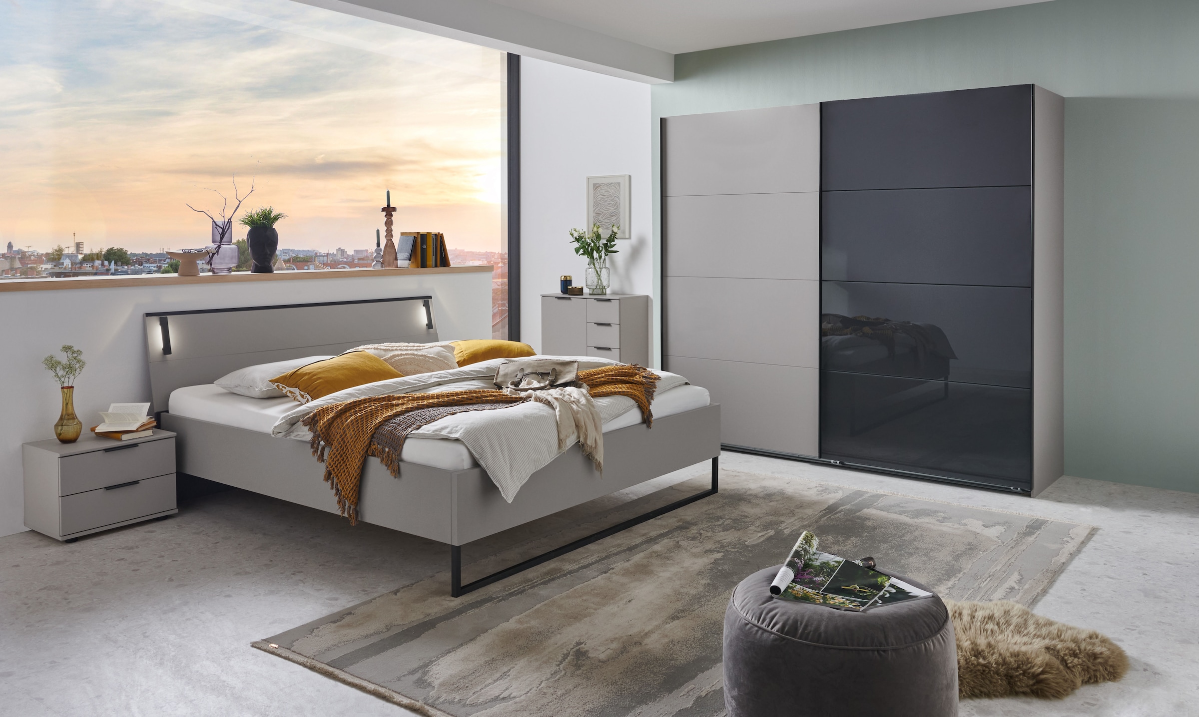 Wimex Kleiderschrank »Tilburg, Metallgriffe, Made in Germany«, (Breite 270cm wahlweise mit 2 oder 3 Türen), mit Schwebetüren, jeweils 1 Glaselement, 180, 225 oder 270cm breit