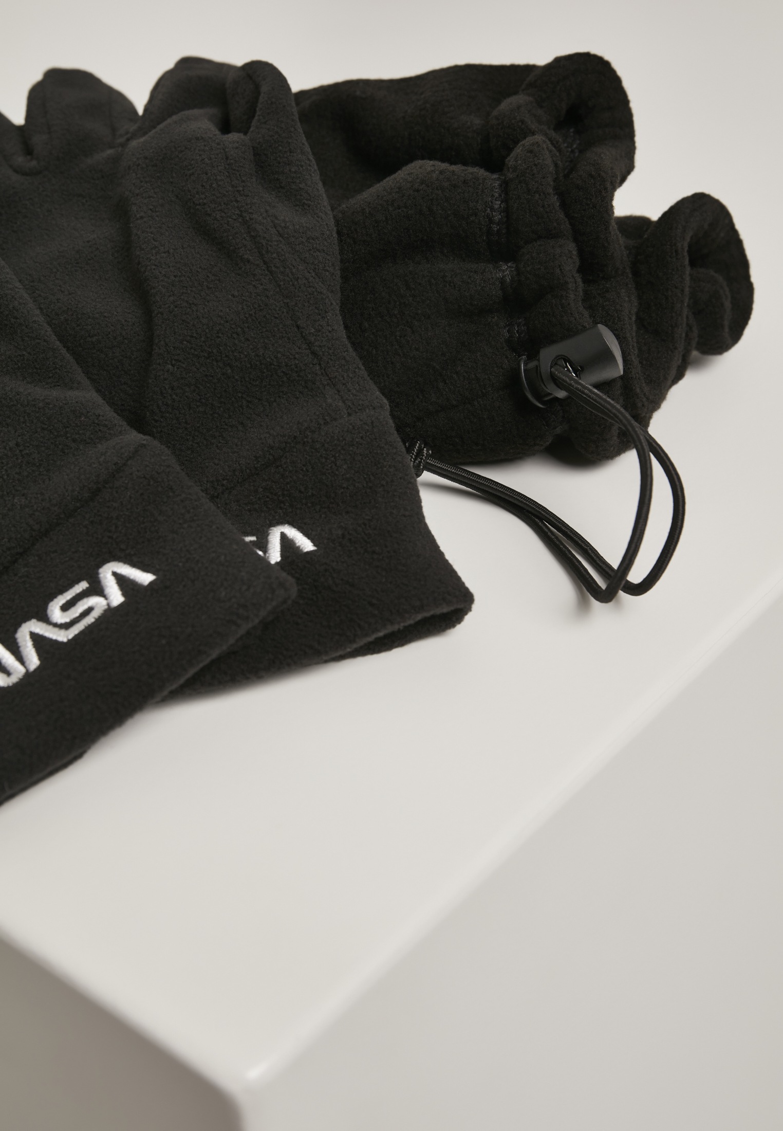 4. Bild von MisterTee Schmuckset »Accessoires NASA Fleece Set«, (1 tlg.)