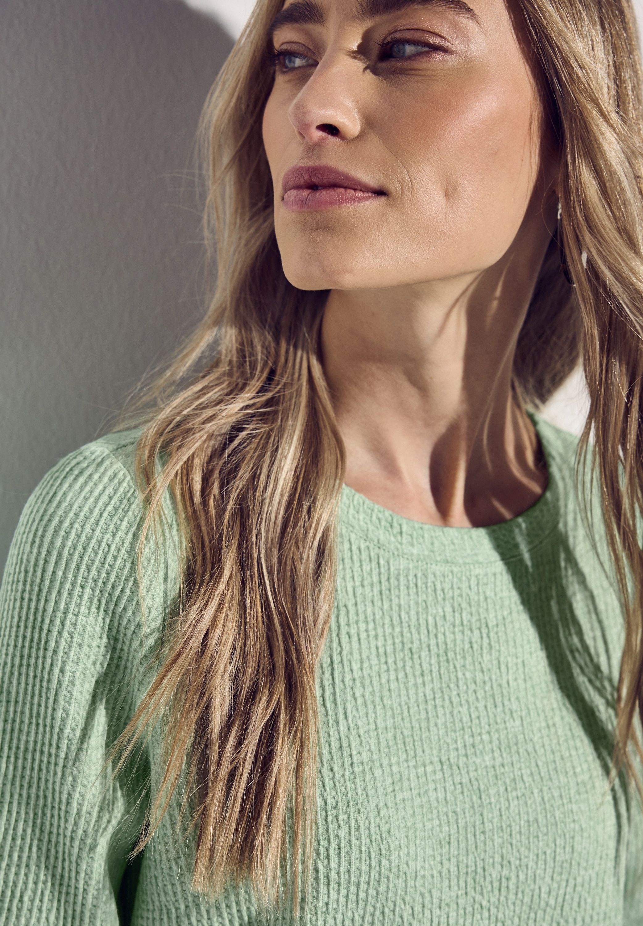 STREET ONE Sweatshirt, Struktur-Optik, mit elastischem Saum mit Tunnelzug