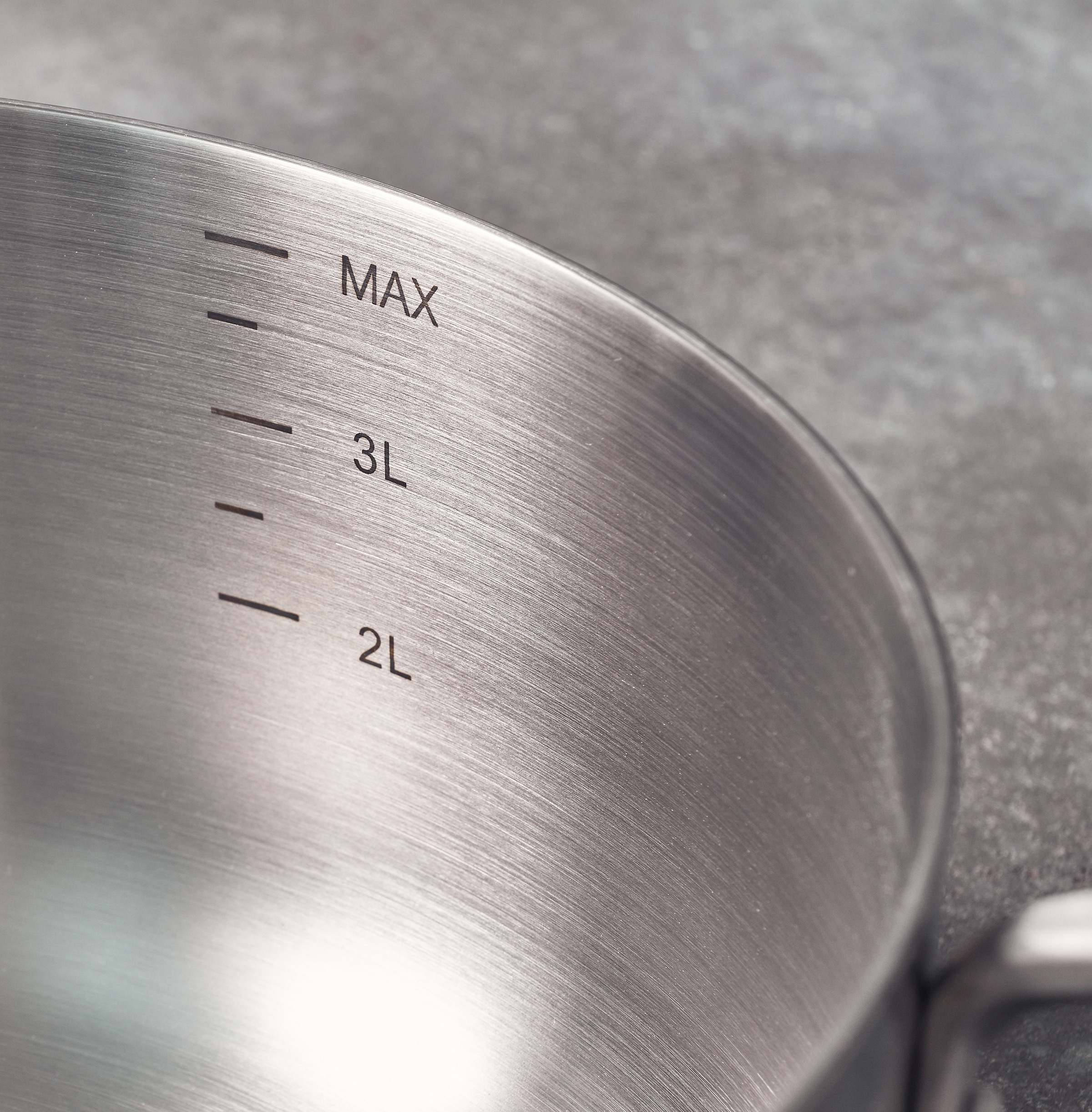 RESTO Kitchenware Kochtopf »CORVUS mit Glasdeckel, TRI-PLY- Aufbau – 3-lagige Konstruktion« 1 tlg. Aluminium | Edelstahl 18/10