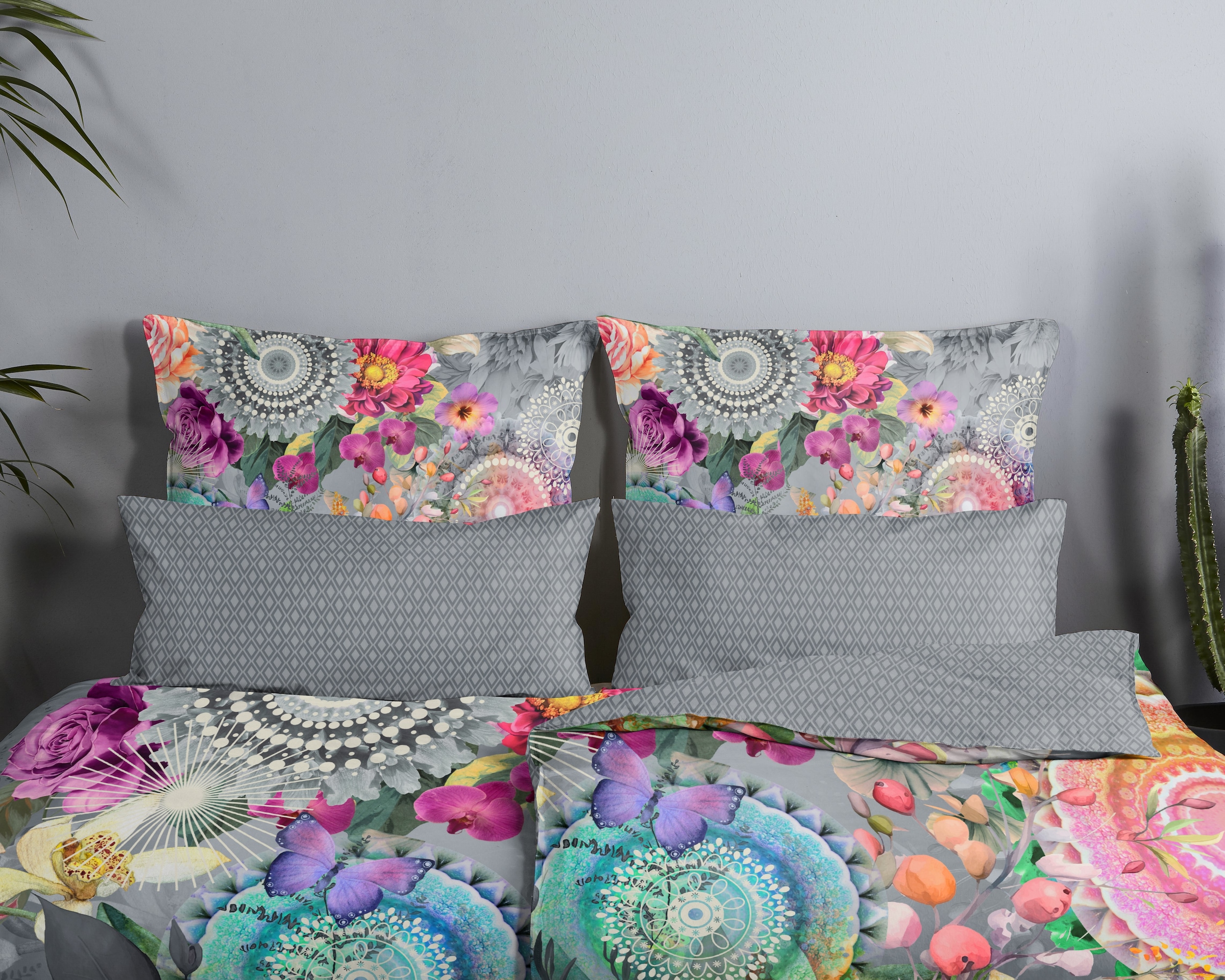 hip Wendebettwäsche »Olinga«, Satin, Reißverschluss, Wendeoptik, Mandala, Blume, Grau, Bunt