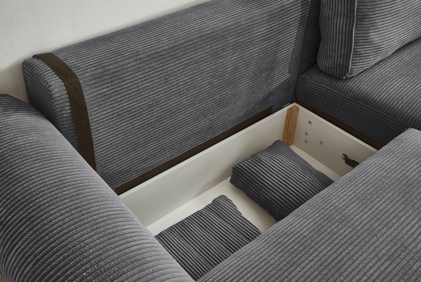 ED EXCITING DESIGN Ecksofa »Angelina L-Form«, mit Bettfunktion, Bettkasten & 4 Zierkissen