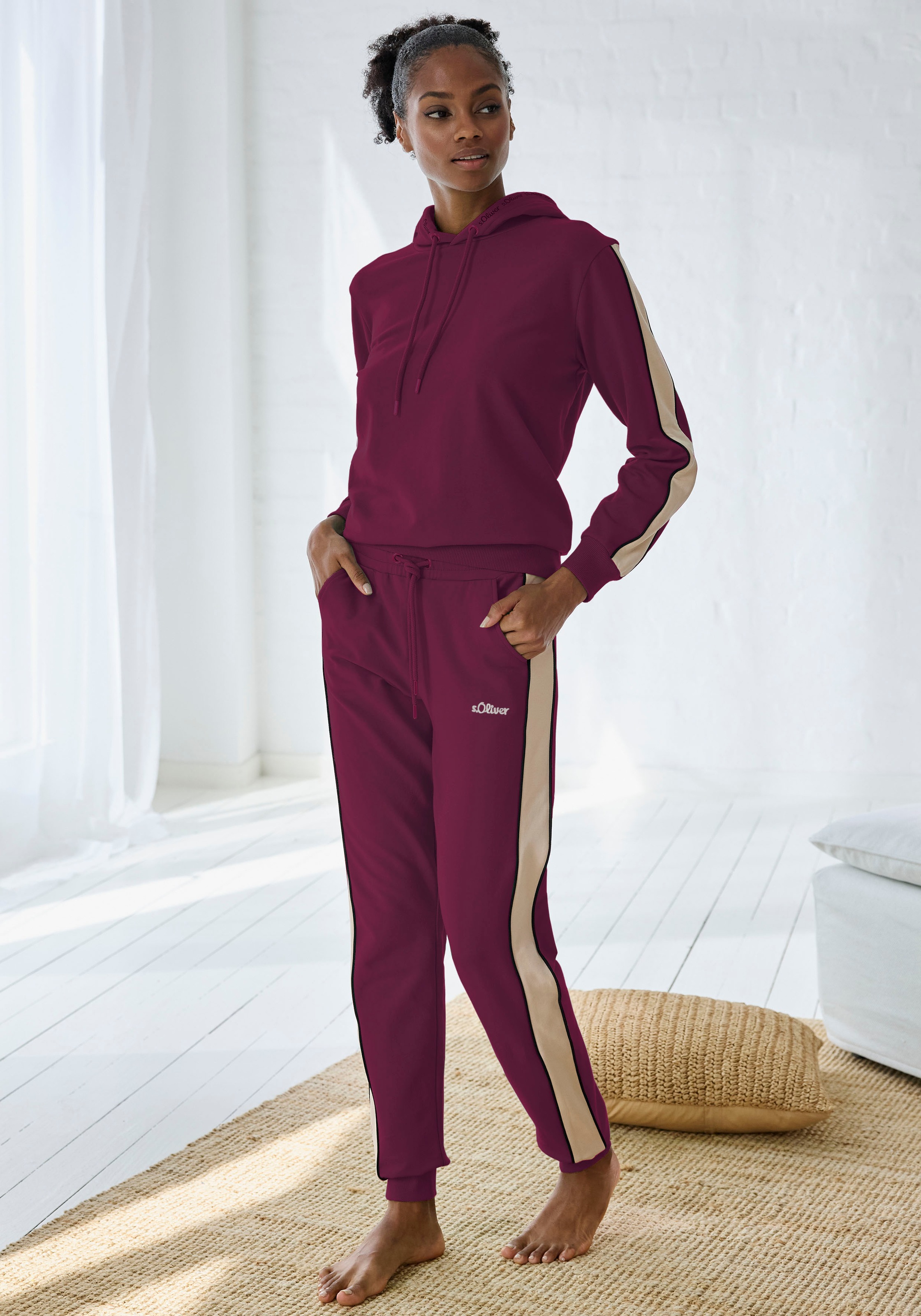 s.Oliver Sweathose, mit Seitenstreifen und Pipings, Loungewear