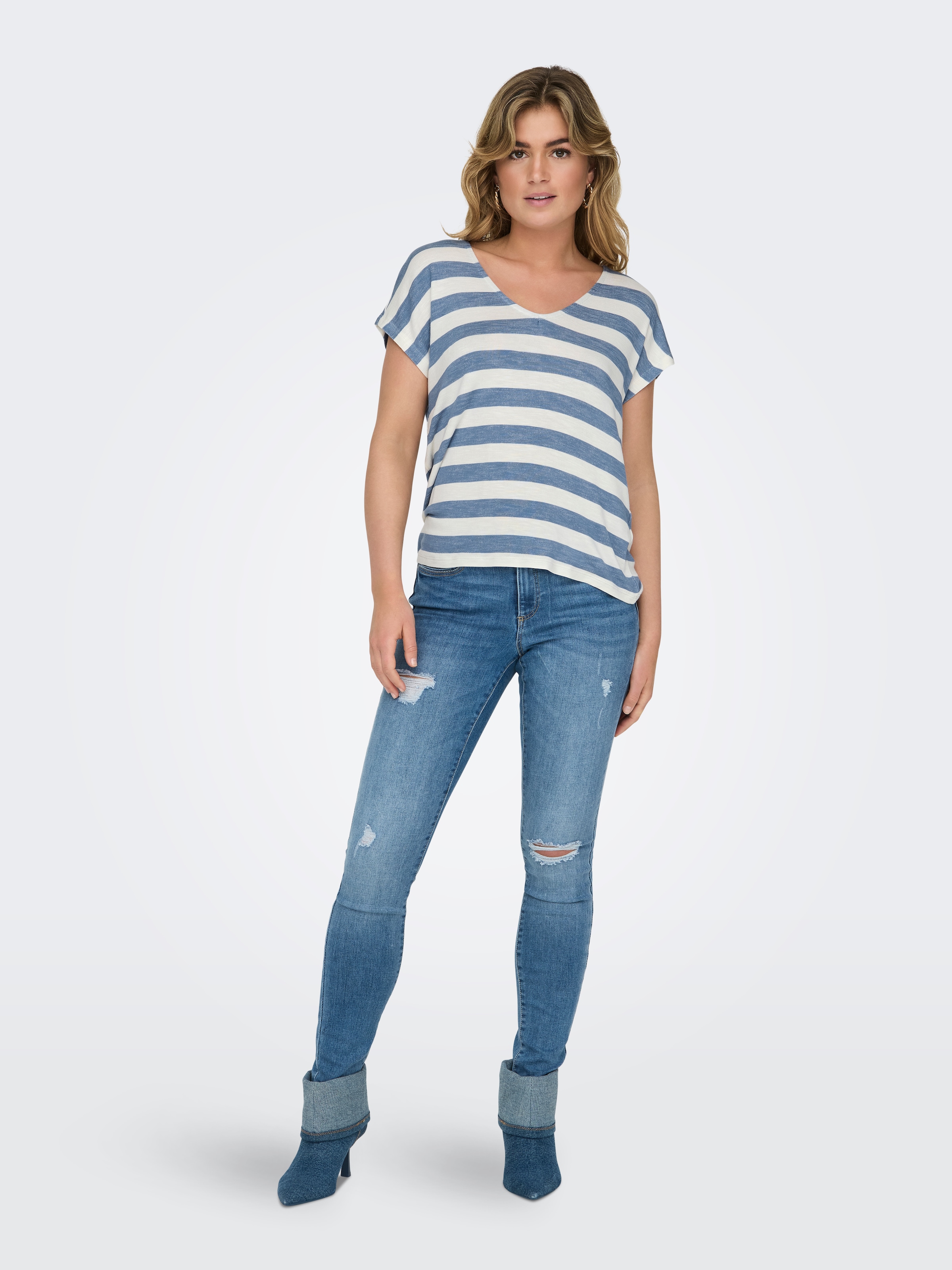 ONLY V-Shirt »ONLLIRA LIFE S/S V-NECK TOP JRS NOOS«