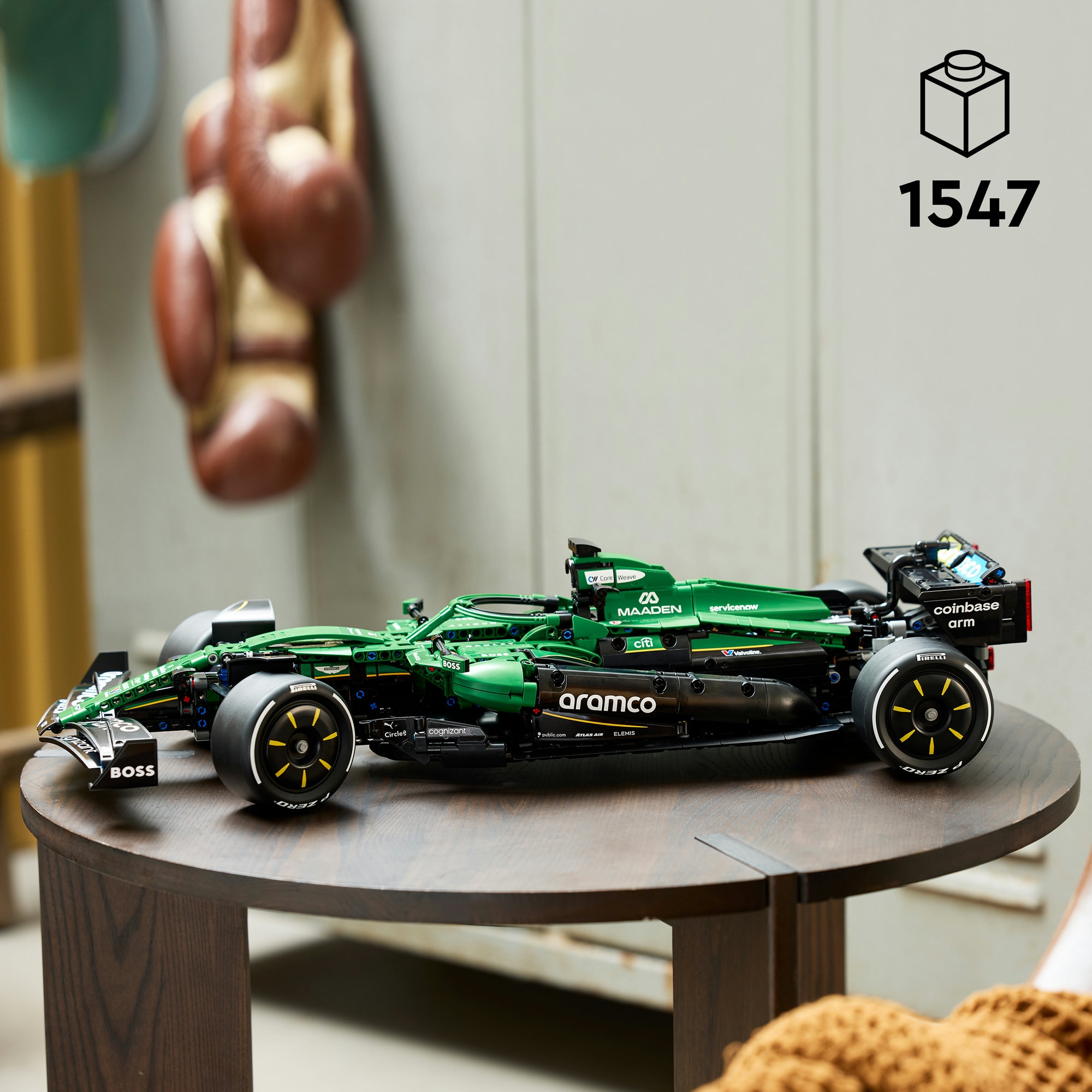 LEGO® Konstruktionsspielsteine »Aston Martin Aramco AMR25 F1 Auto (42240), LEGO Technic« Made in Europe