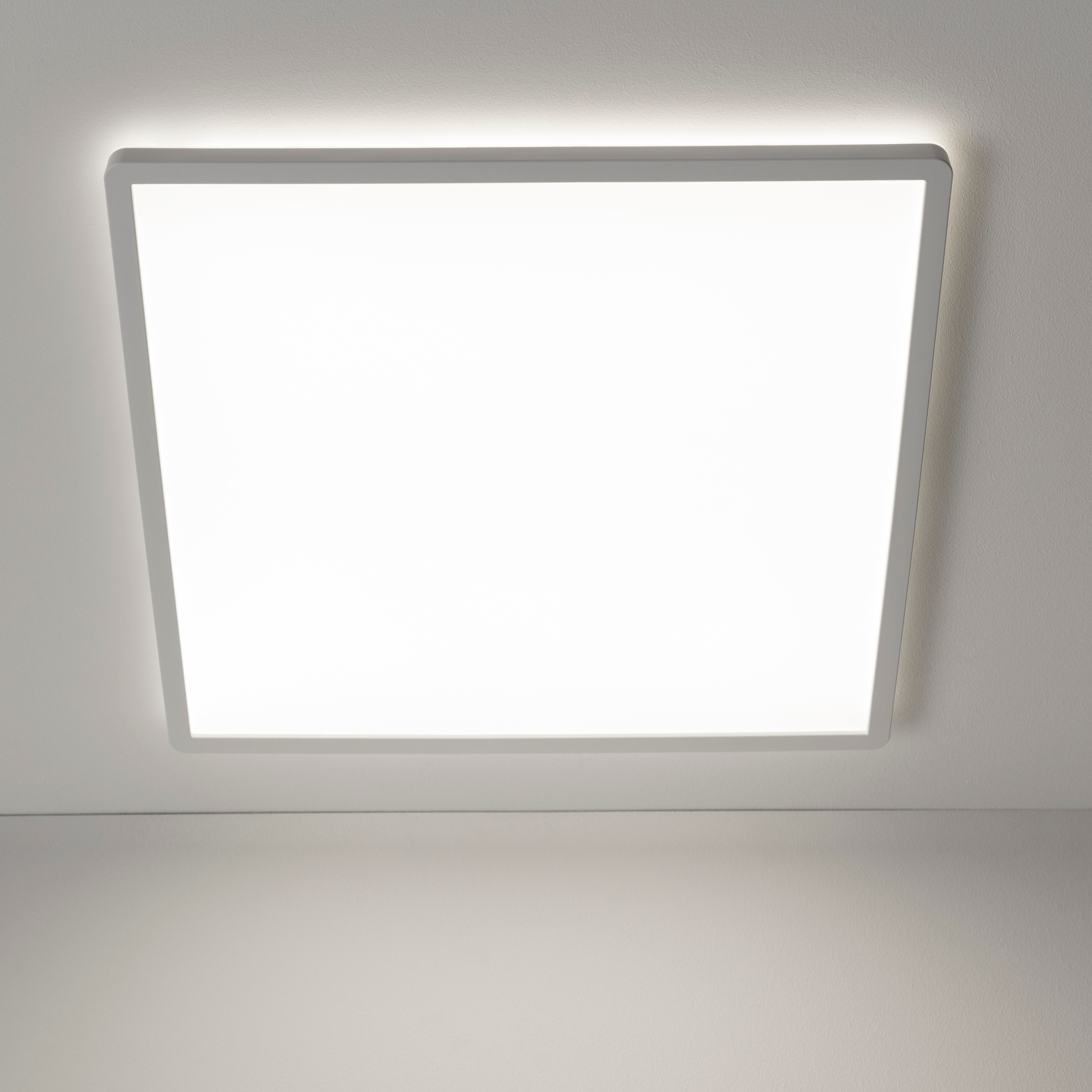 BreLight LED Deckenleuchte »Tanida« LED-Modul 1 Stk. Neutralweiß 42 x 42 cm, RGB, LED, 3000 lm, 4000 K, dimmbar, Fernbedinung, weiß