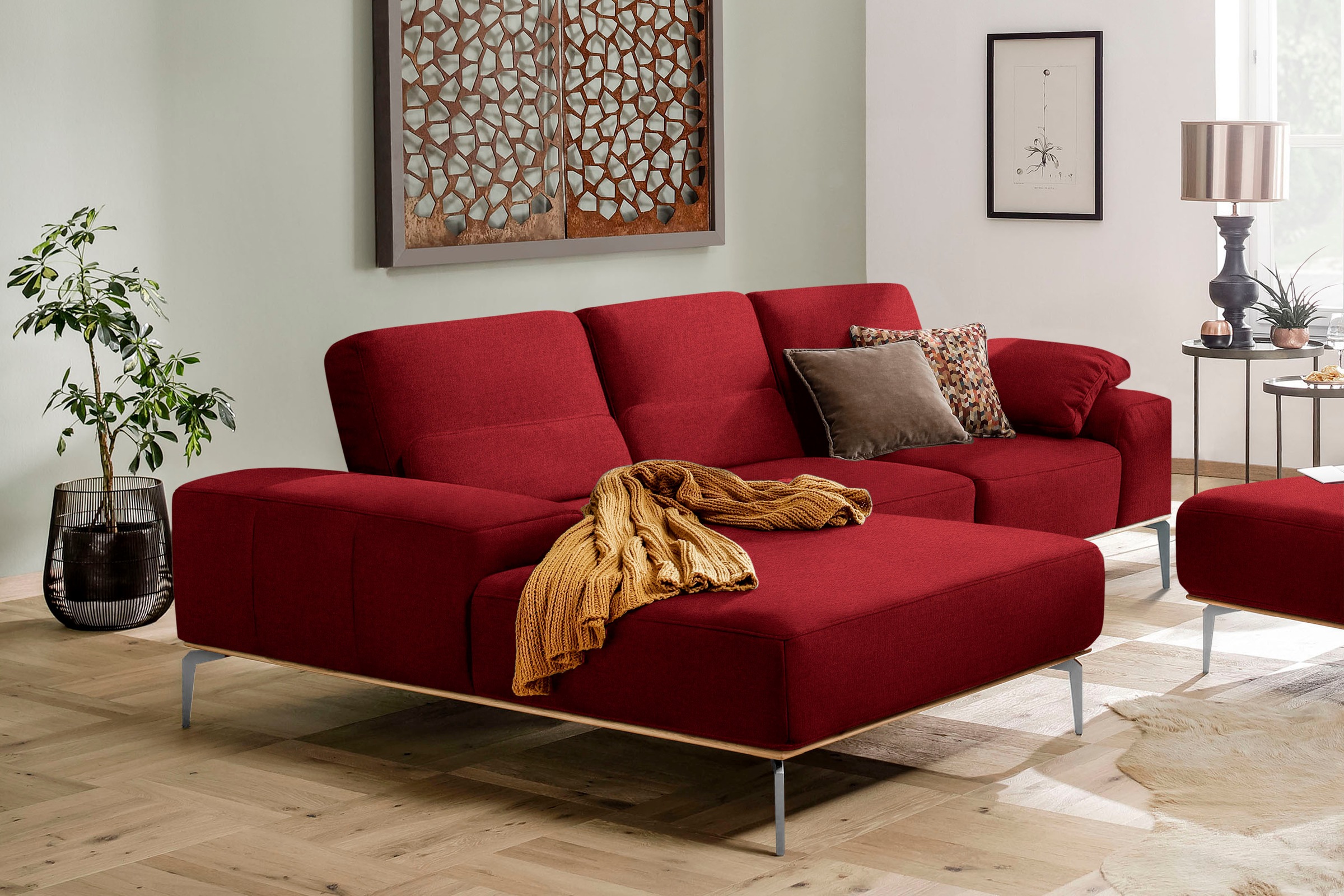 W.SCHILLIG Ecksofa »run, Designsofa mit tollem Sitzkomfort, L-Form«, mit elegantem Holzsockel, Füße in Chrom glänzend, Breite 279 cm