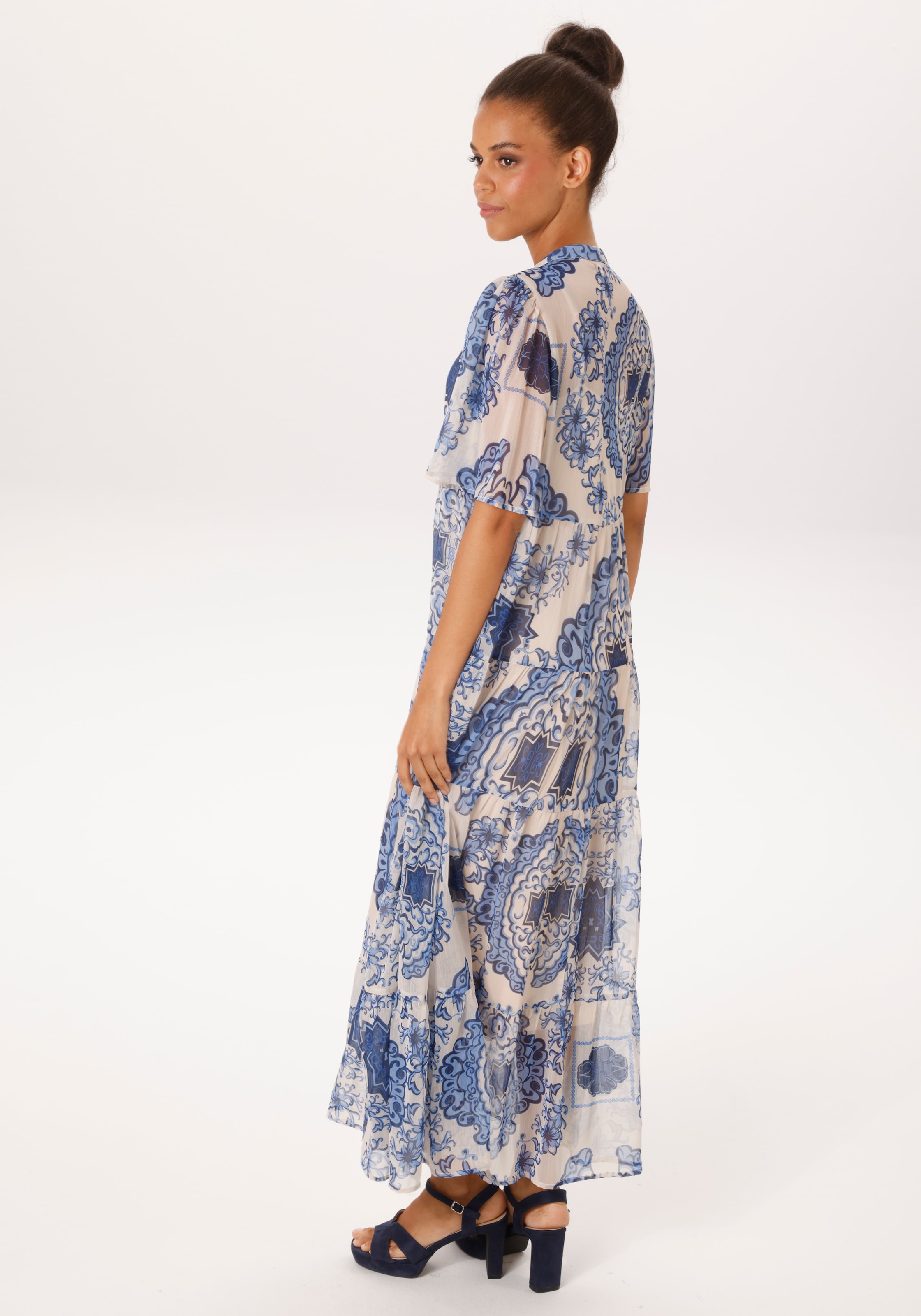 Aniston CASUAL Sommerkleid mit fantasievollem, grafischen Blumendruck - NEUE KOLLEKTION