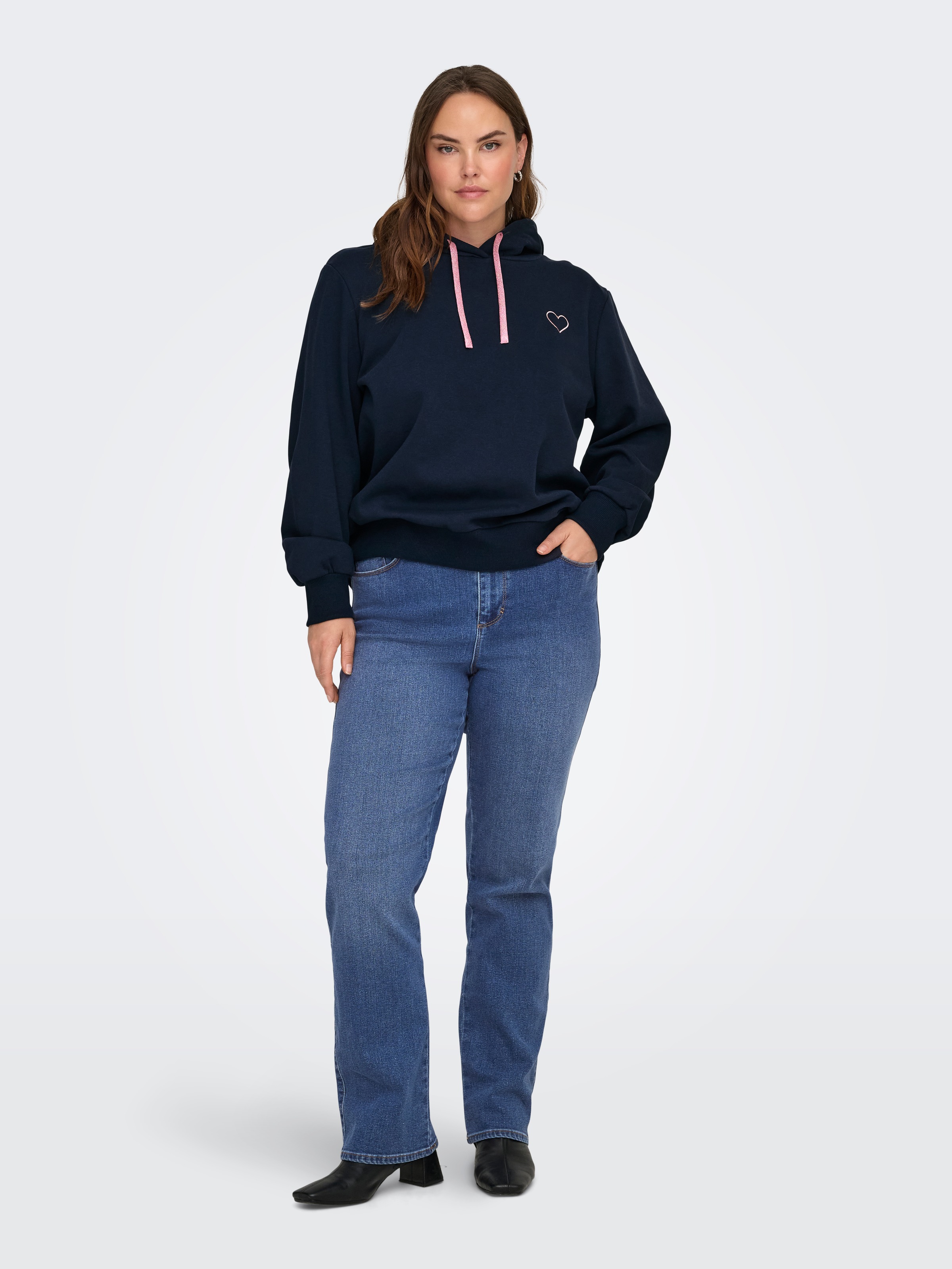 ONLY CARMAKOMA Kapuzensweatshirt »CARNOLI L/S HEART HOOD SWT NOOS«
