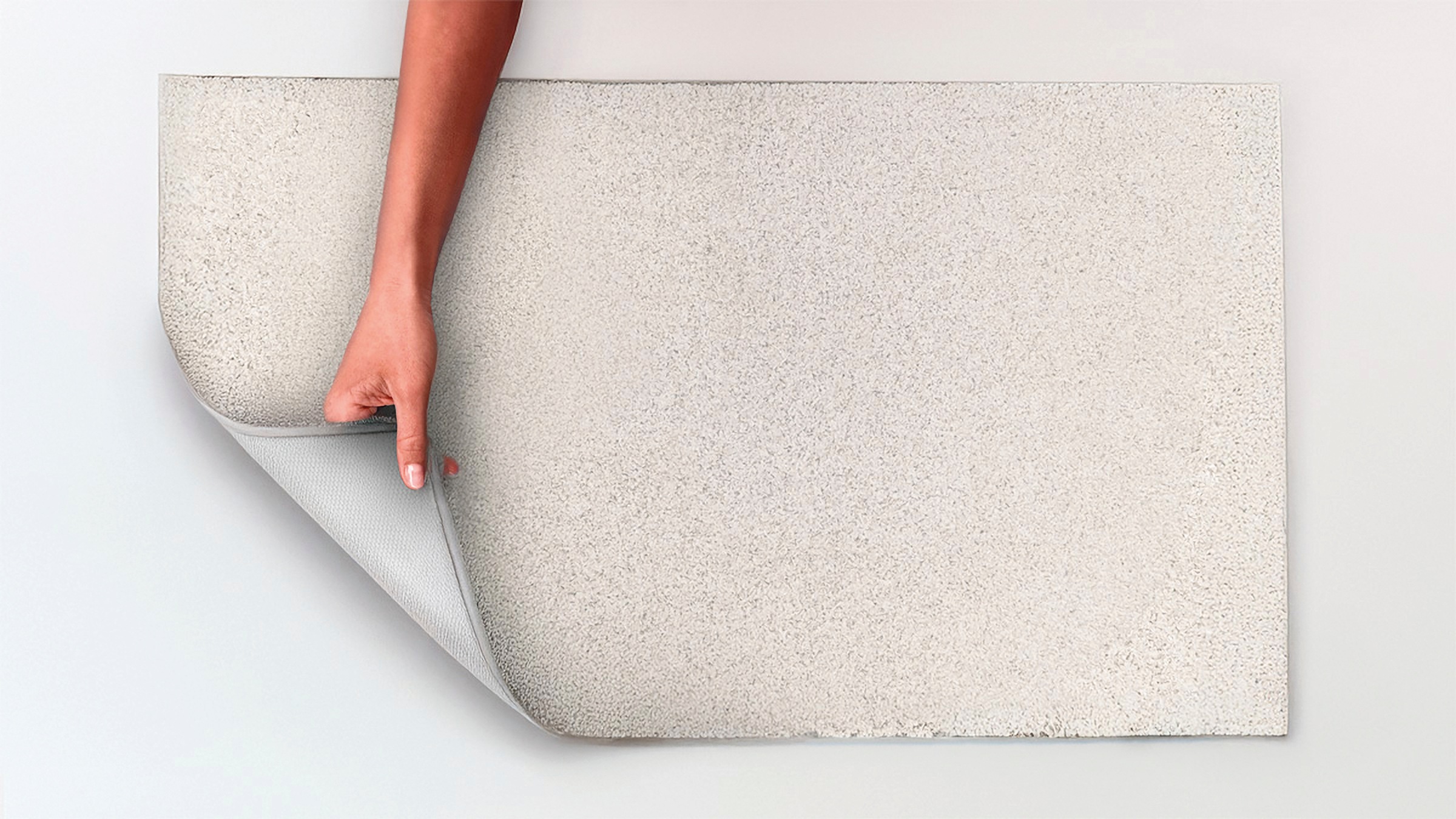 Bruno Banani Badematte »Danny«, rutschhemmend beschichtet, schnell trocknend, Made in Europe, einfarbiger Badteppich