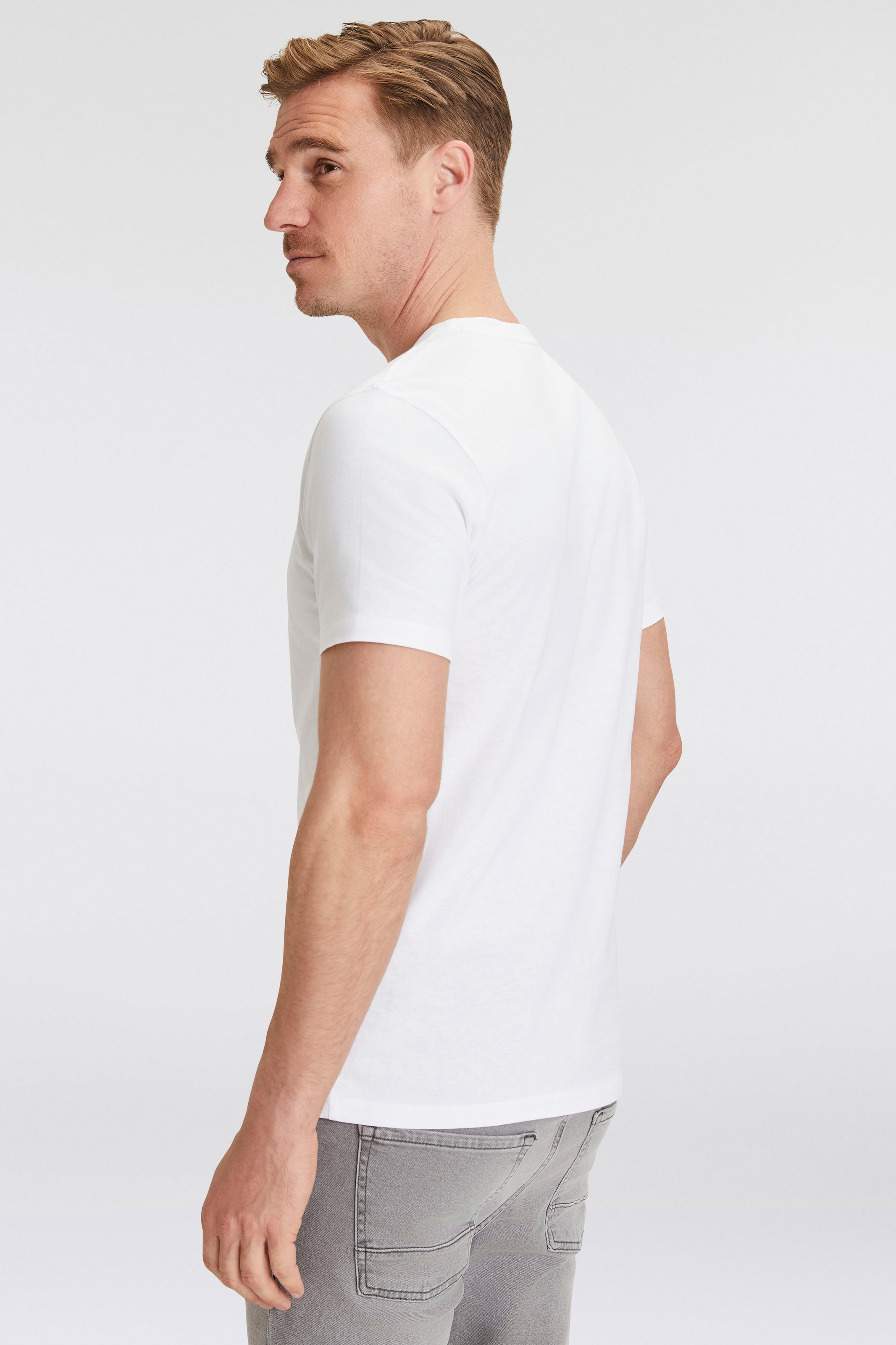 BOSS ORANGE T-Shirt »Tales«, mit BOSS Stickerei auf der Brust