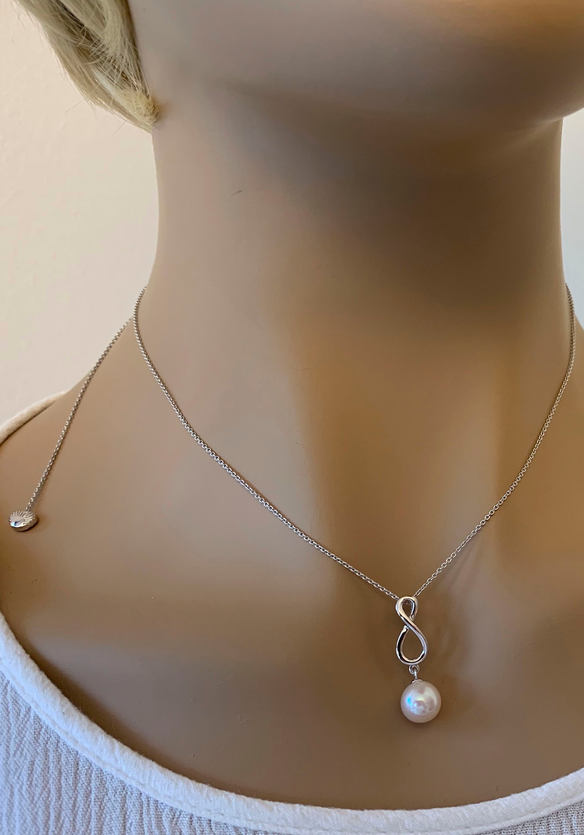 Adriana Kette mit Anhänger »Bellagio - Infinity/Unendlichkeitsschleife, B2-W«, Made in Germany - mit Süßwasserzuchtperle