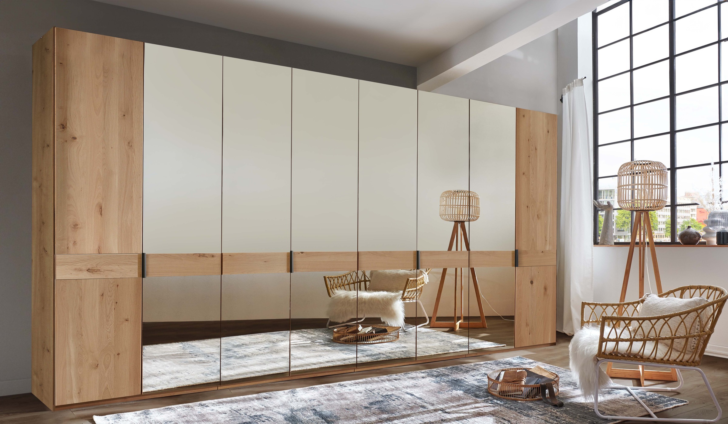 Drehtürenschrank 