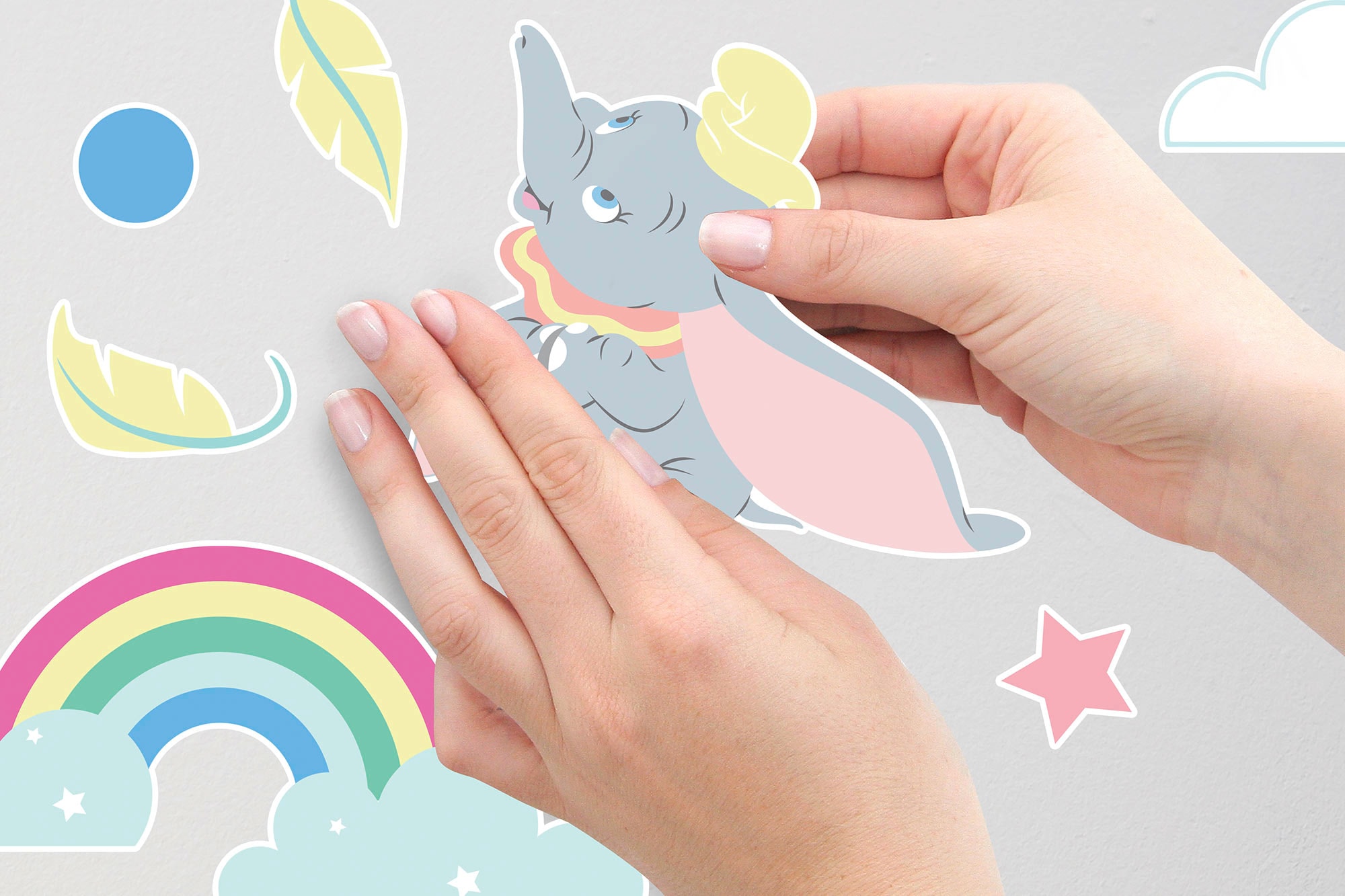 Komar Wandtattoo »Dumbo Daydream - Größe 50 x 70 cm«, (26 St.), selbstklebend, Wandsticker, Kinderzimmer