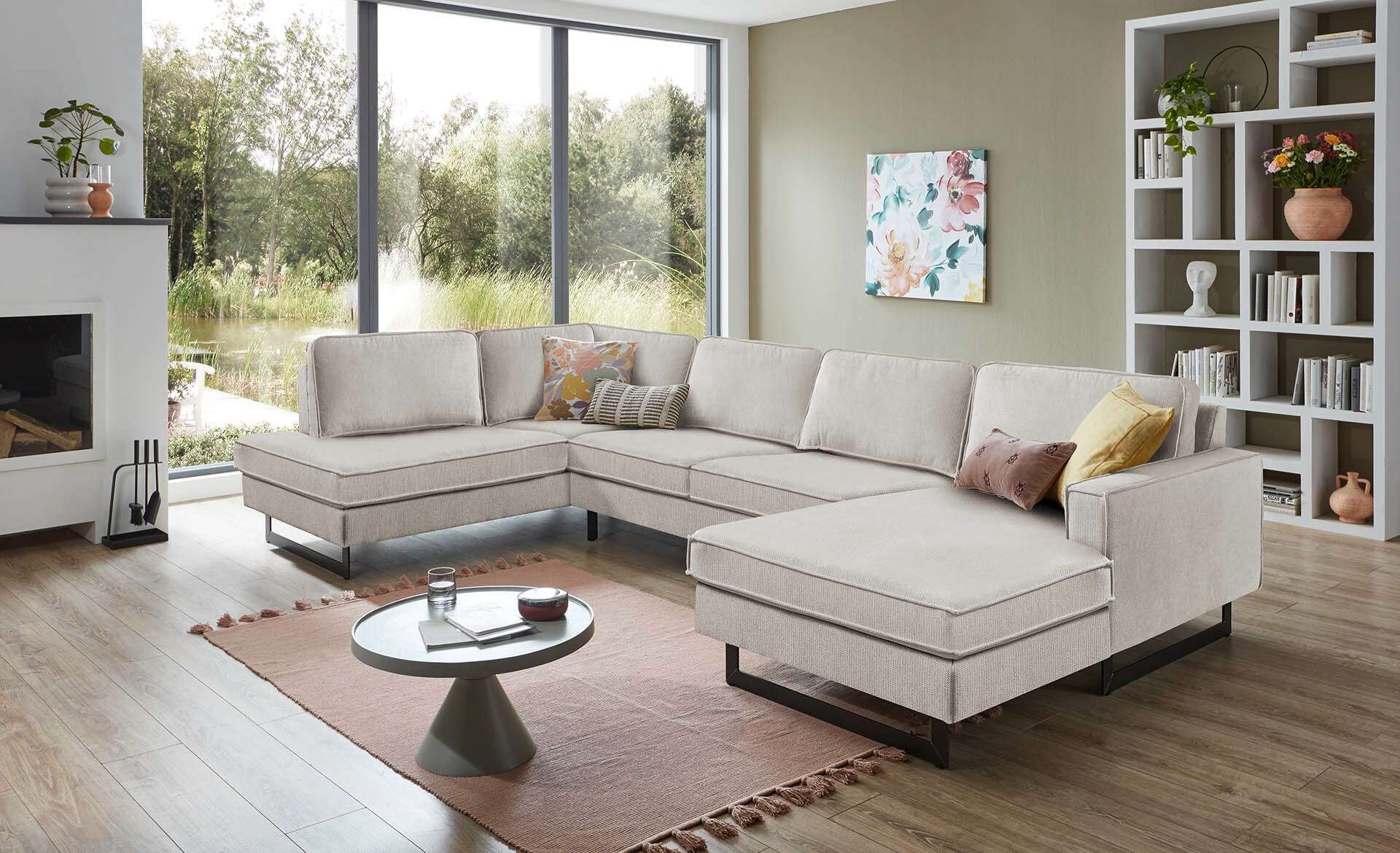 Places of Style Wohnlandschaft »Pinto, 350 cm, U-Form, XXL, mit Ottomanen«, Cord, Chenille, Lederoptik, mit Keder, Metallfüße, Wellenunterfederung