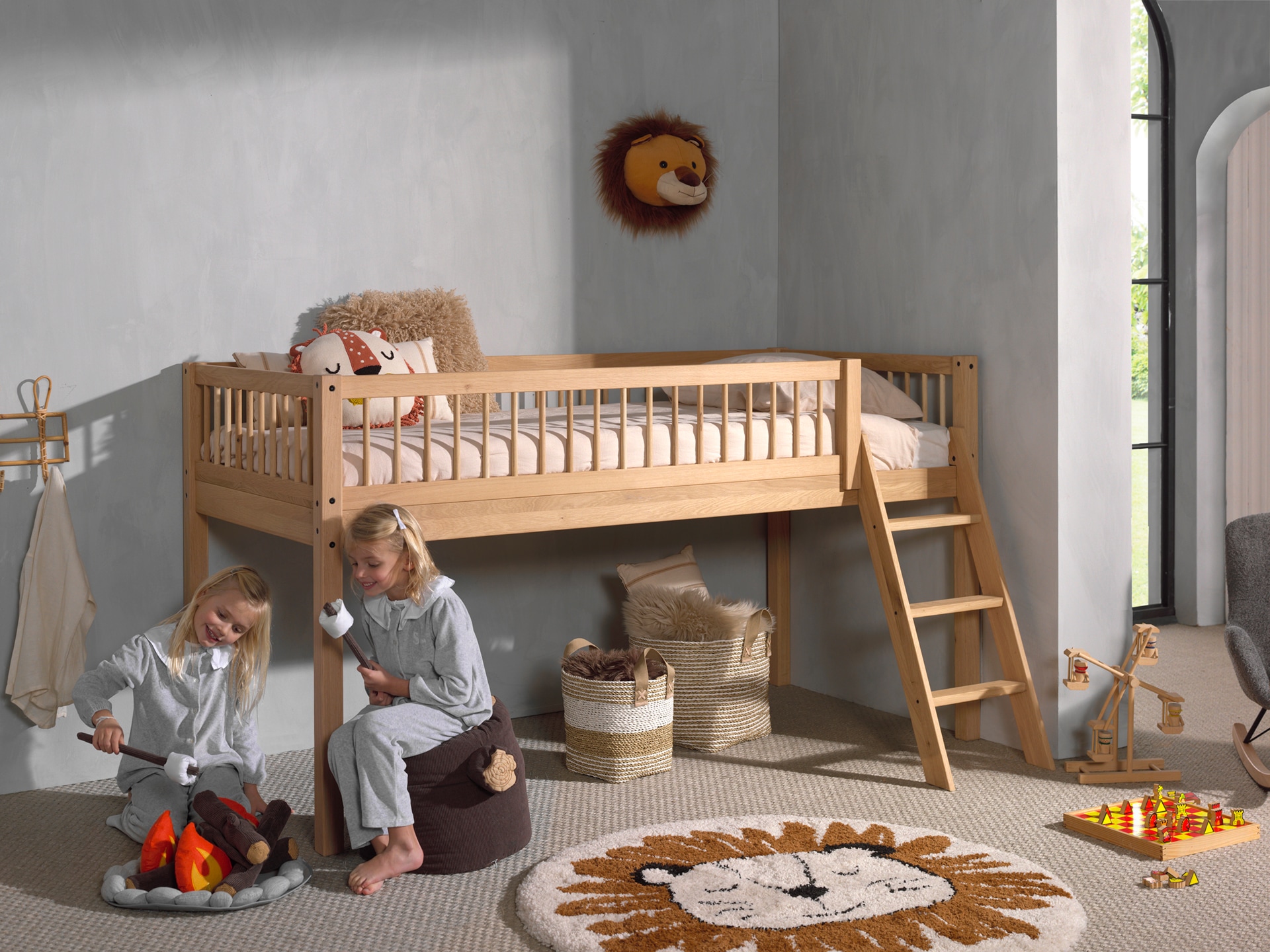 Home affaire Spielbett, (Made in Europe), aus massiver Eiche geölt, LF 90x2000cm, RR, Leiter u. Absturzschutz