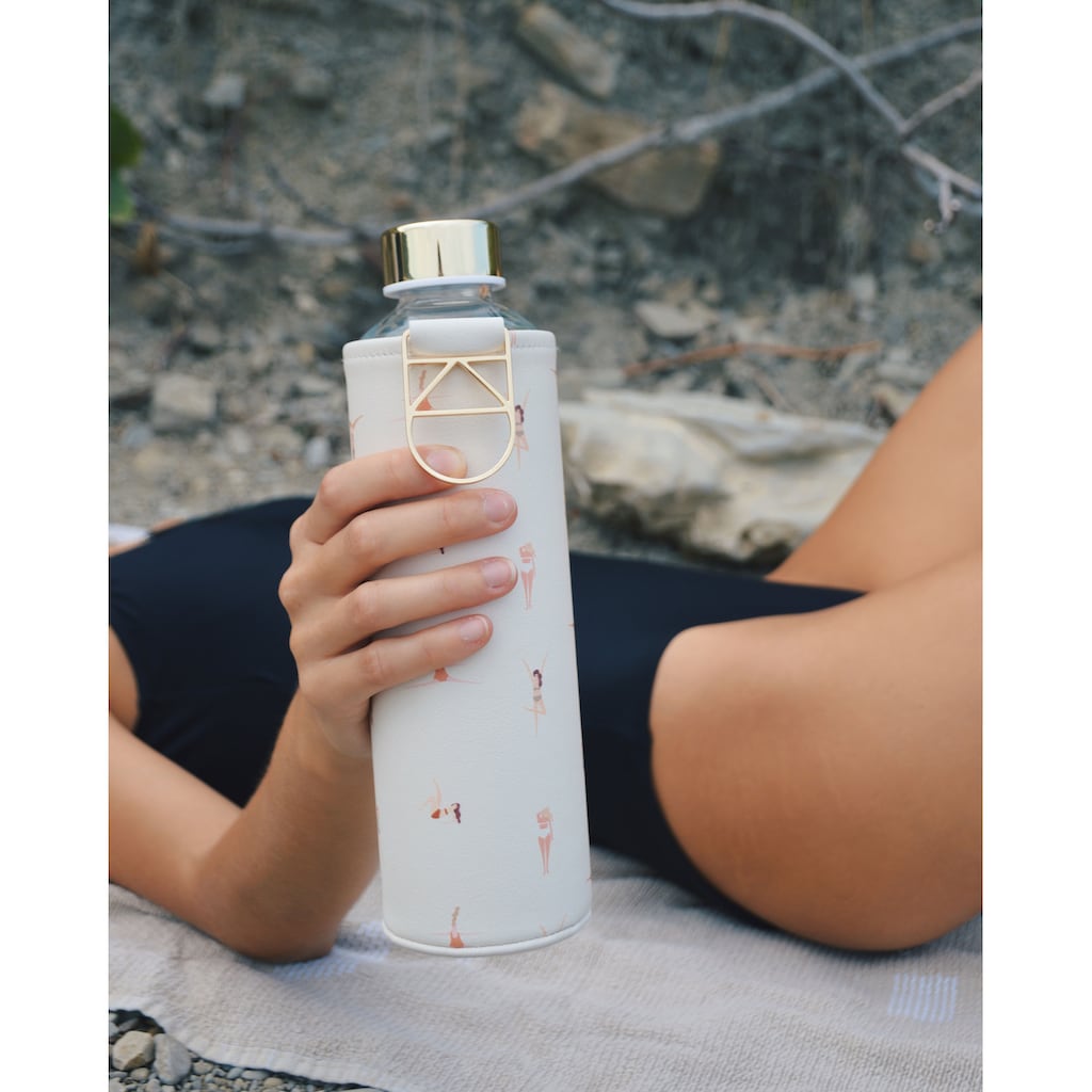 equa Trinkflasche »Mismatch Playa«, (2 tlg.), Borosilikatglas mit Kunstlederhülle, 750 ml