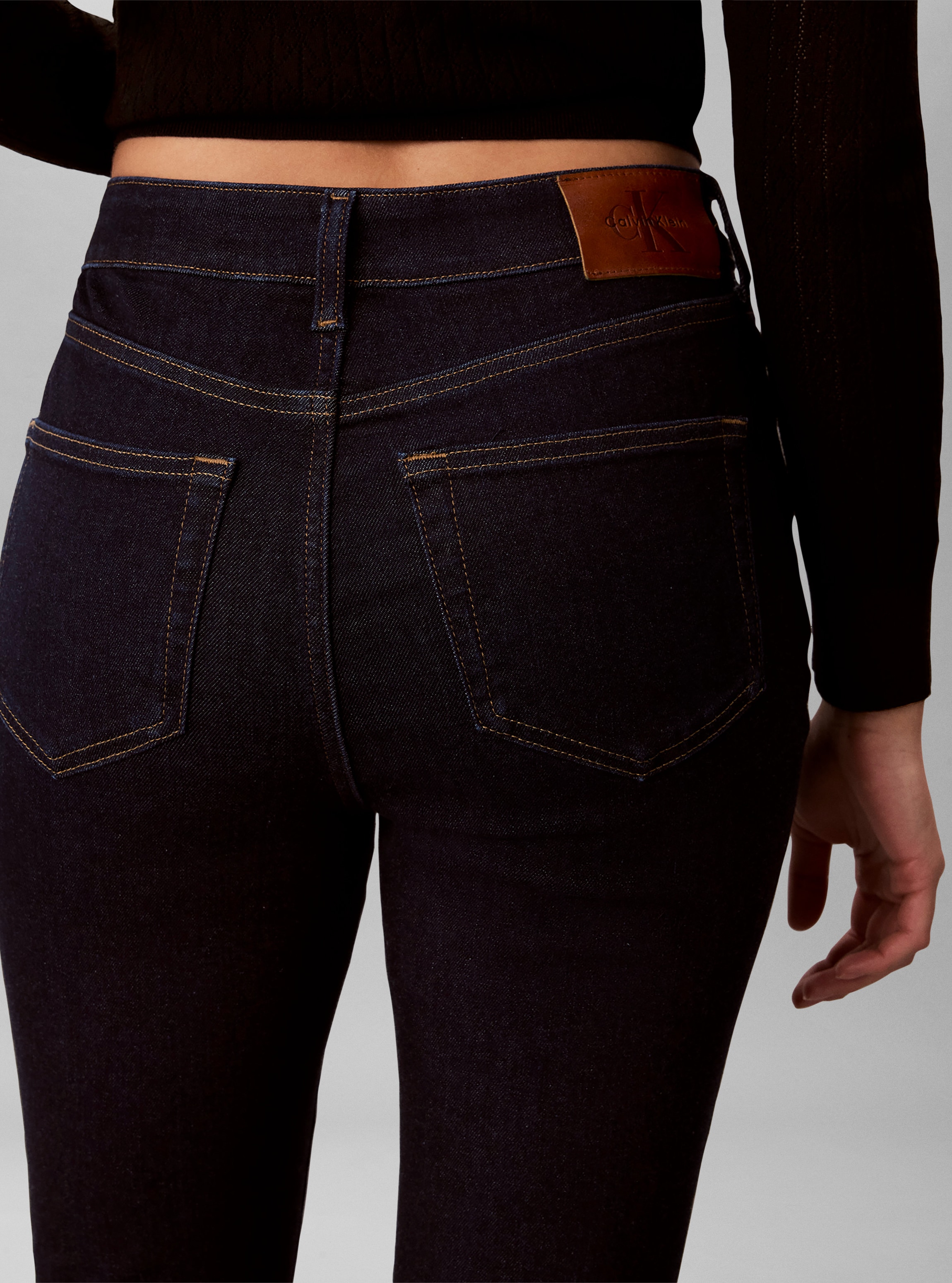 Calvin Klein Schlagjeans »HIGH RISE FLARE CK CLASSIC RINSE« Regular fit mit ausgestelltem Bein