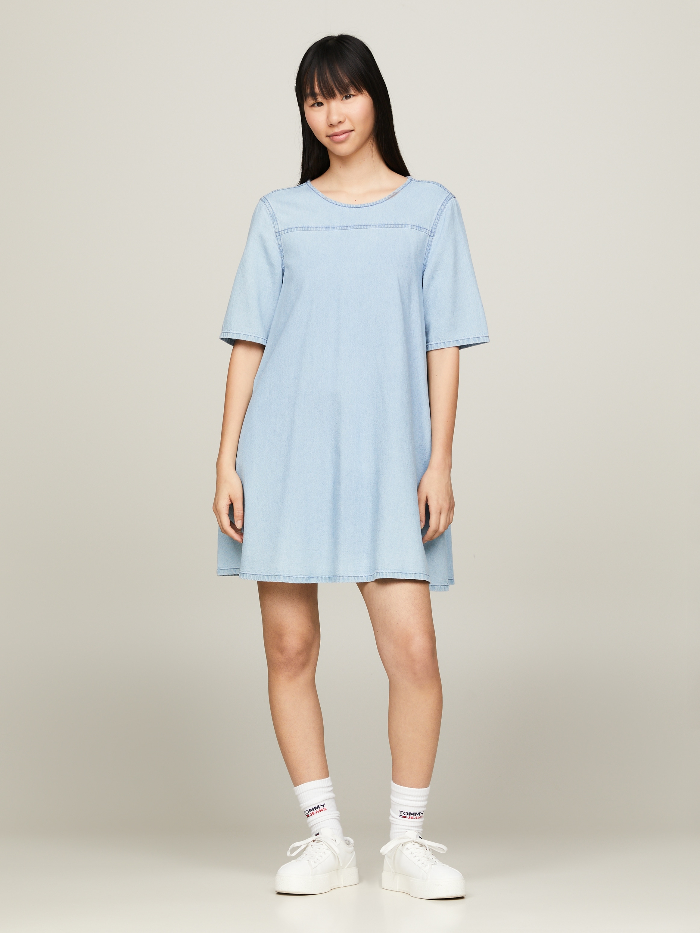 Tommy Jeans Curve Blusenkleid »TJW CHAMBRAY A-LINE SS DRESS EXT«, Große Größen