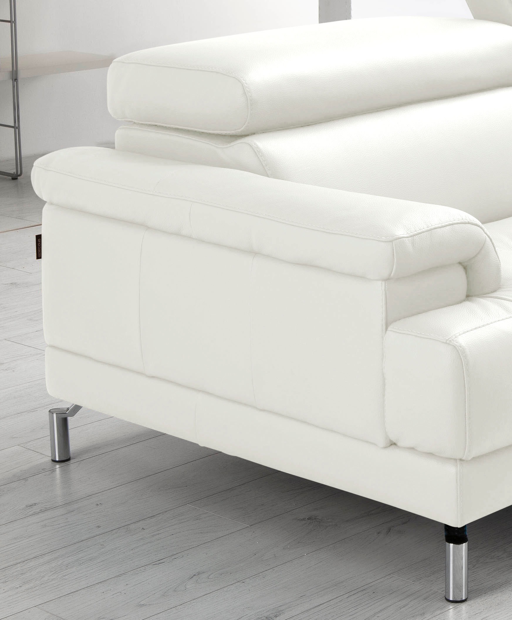 Egoitaliano 2,5-Sitzer »Soul, Design und Sitzkomfort auf hohem Niveau, tolle Details«, inkl. Kopfteilverstellung für noch mehr Komfort, Designfuß