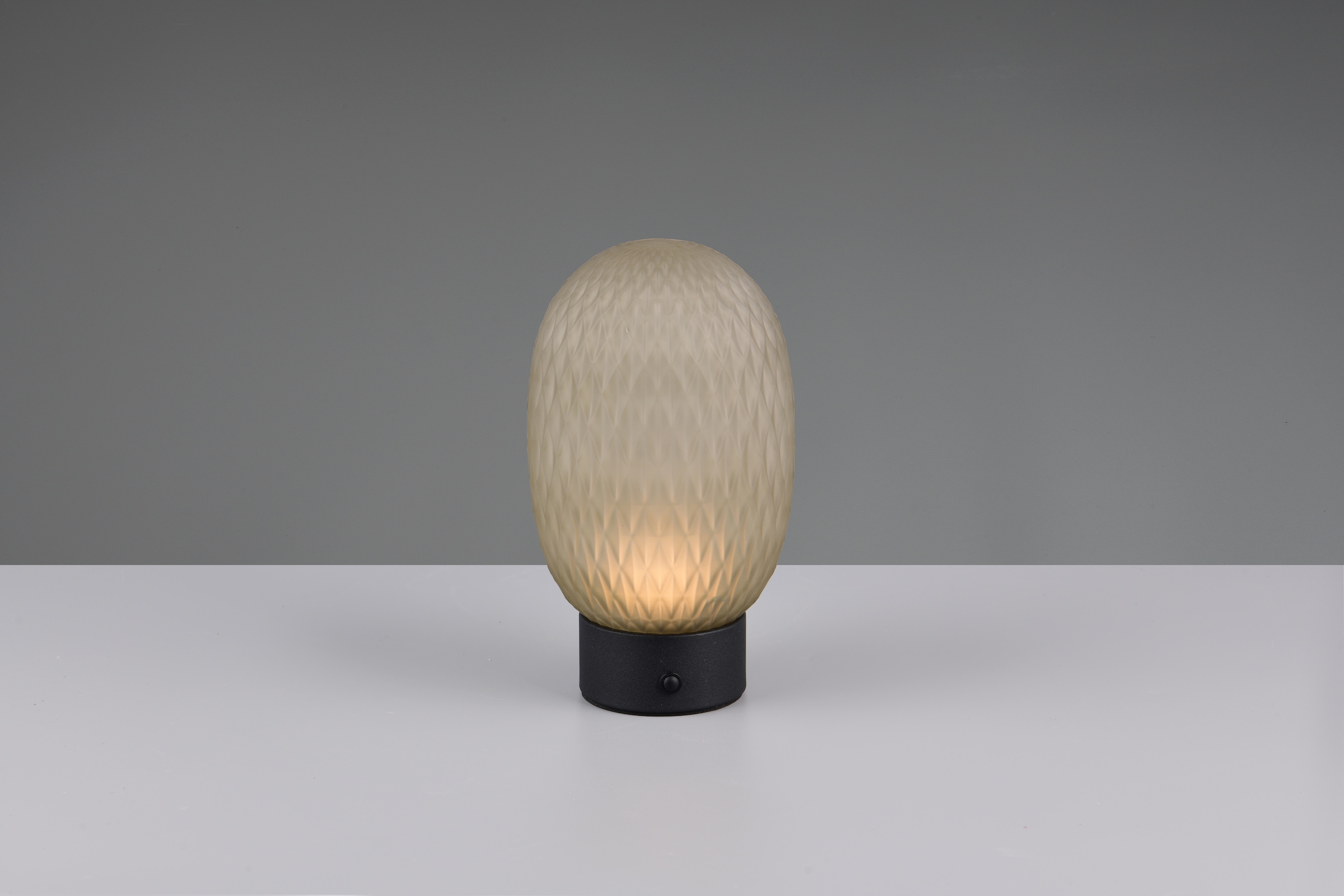 TRIO Leuchten LED Tischleuchte »FACETTE, Akku Tischleuchte mit USB-C Anschluss, Touchdimmer, Höhe 20cm«, 1 flammig, Leuchtmittel LED-Board | LED fest integriert, kabellose Touch Tischlampe mit Glasschirm, LED warmweiß 3000K 140 Lm