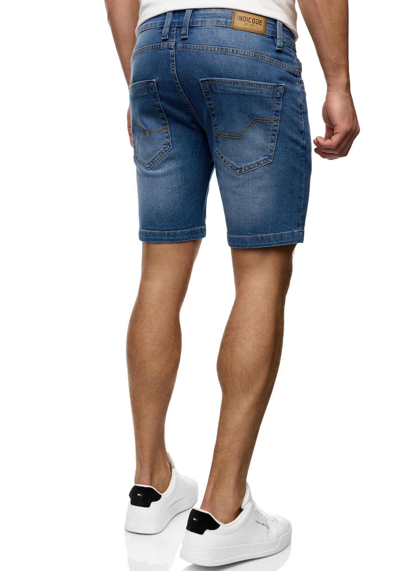 Indicode Shorts »INMacfly«
