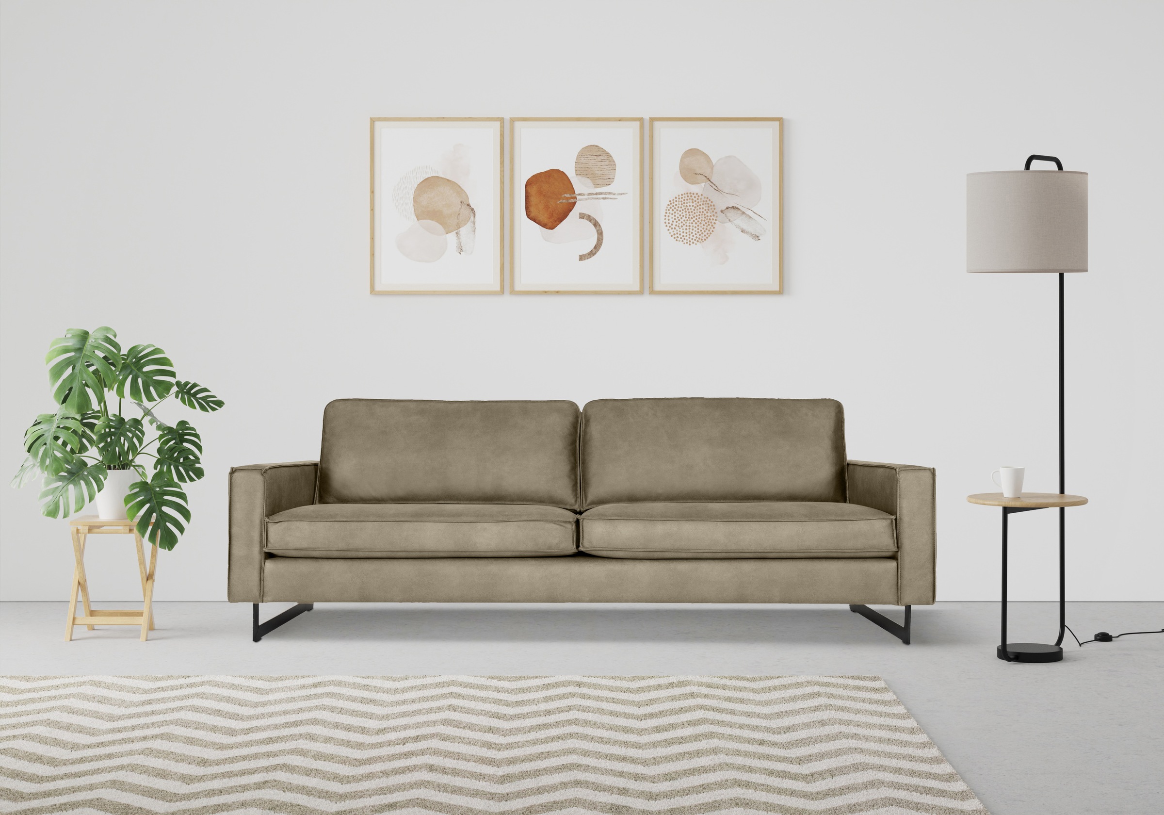 Places of Style 3-Sitzer »Maxi-Ausführung Pinto, 236 cm, Cord, Chenille, Lederoptik«, mit Keder, schwarze Metallfüße, Wellenunterfederung