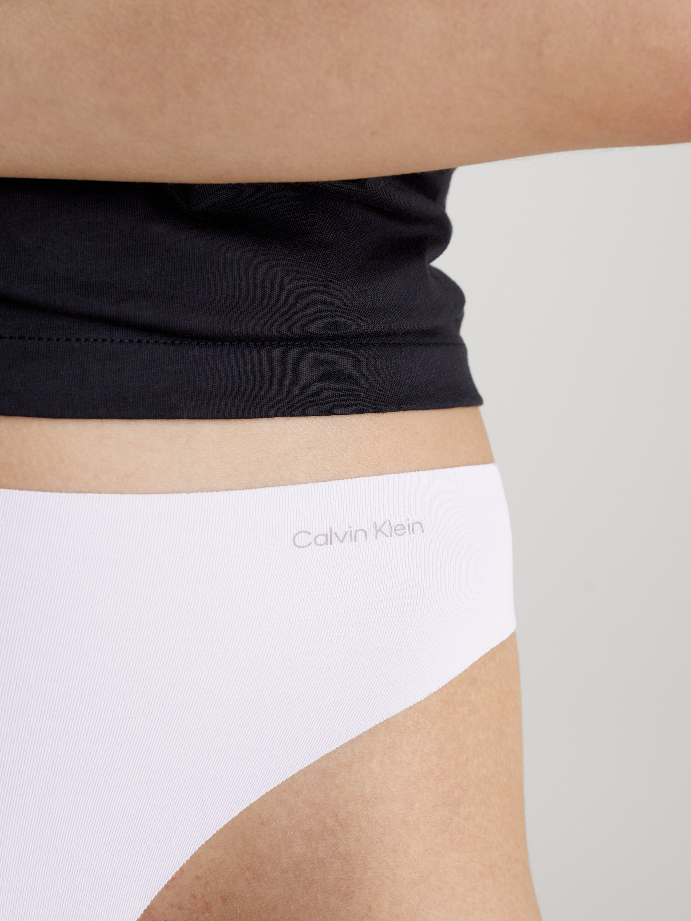 Calvin Klein Underwear String »5 PACK THONG (MID-RISE)«, (Packung, 5 St., 5er-Pack), mit Logo-Print an der Hüfte