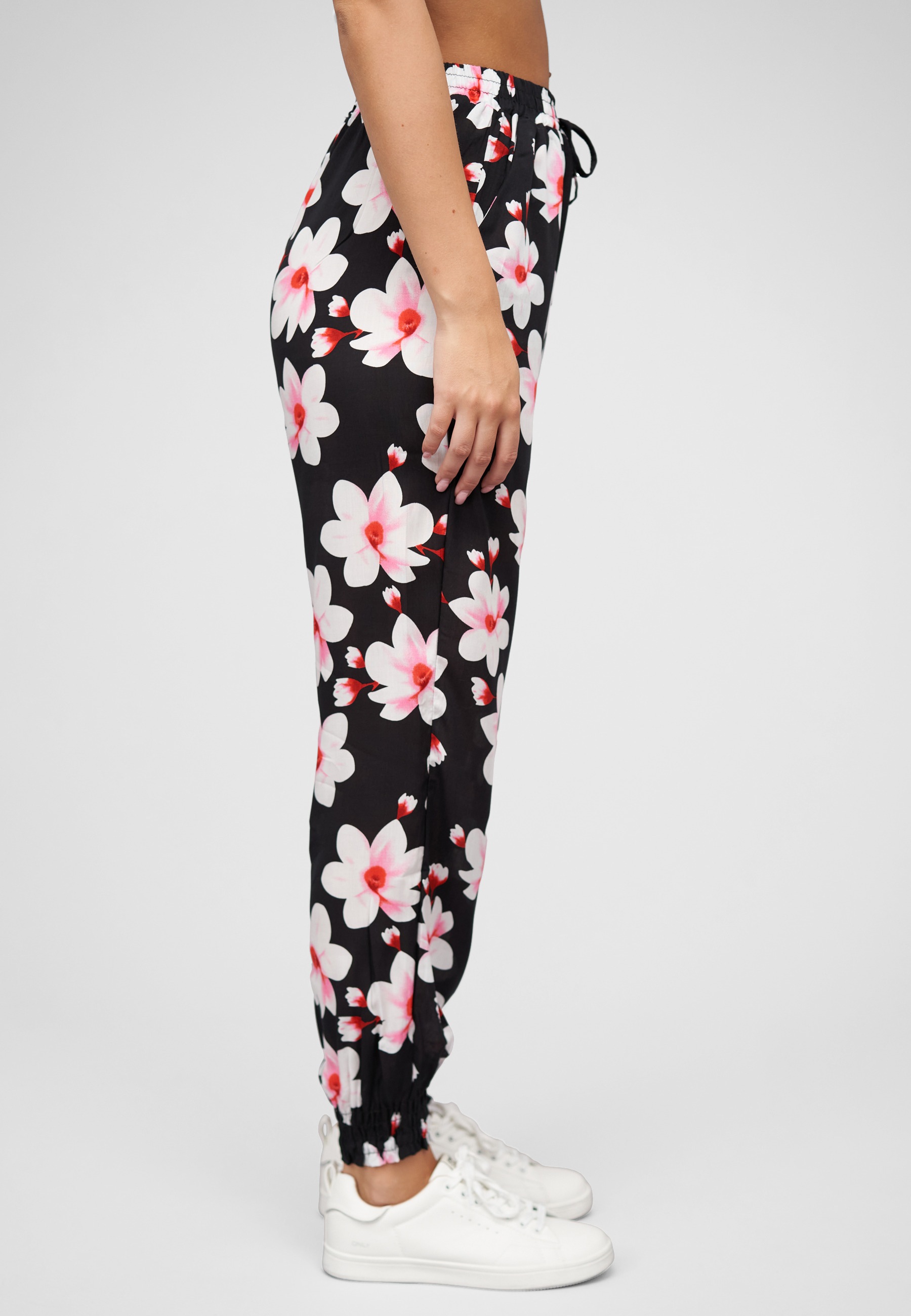 CLOUD 5IVE Stoffhose »CLOUD 5IVE Viskose Hose mit Bündchen 2-Pockets & Big Flowers«
