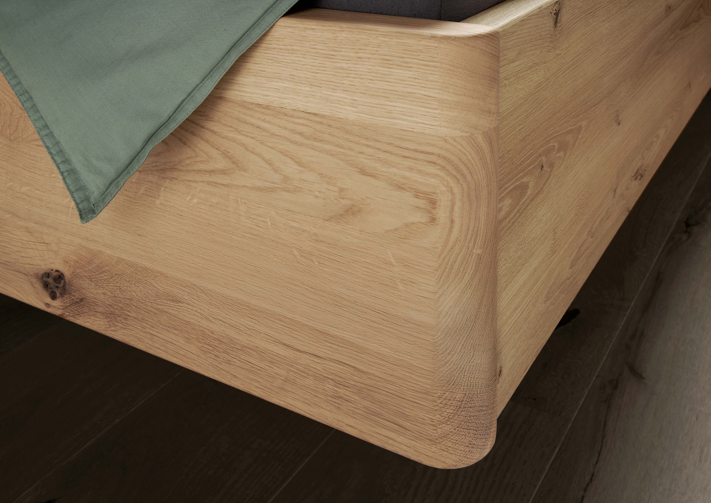 WIEMANN Holzbett »Cardiff, Bettgestell, Bettrahmen, teilmassiv, mit Polsterkopfteil«, (Belastbarkeit 110/220 Kg, 4-fache höhenverstellbar, MADE IN GERMANY), Fußteil aus Massivholz, verschiedene Größen