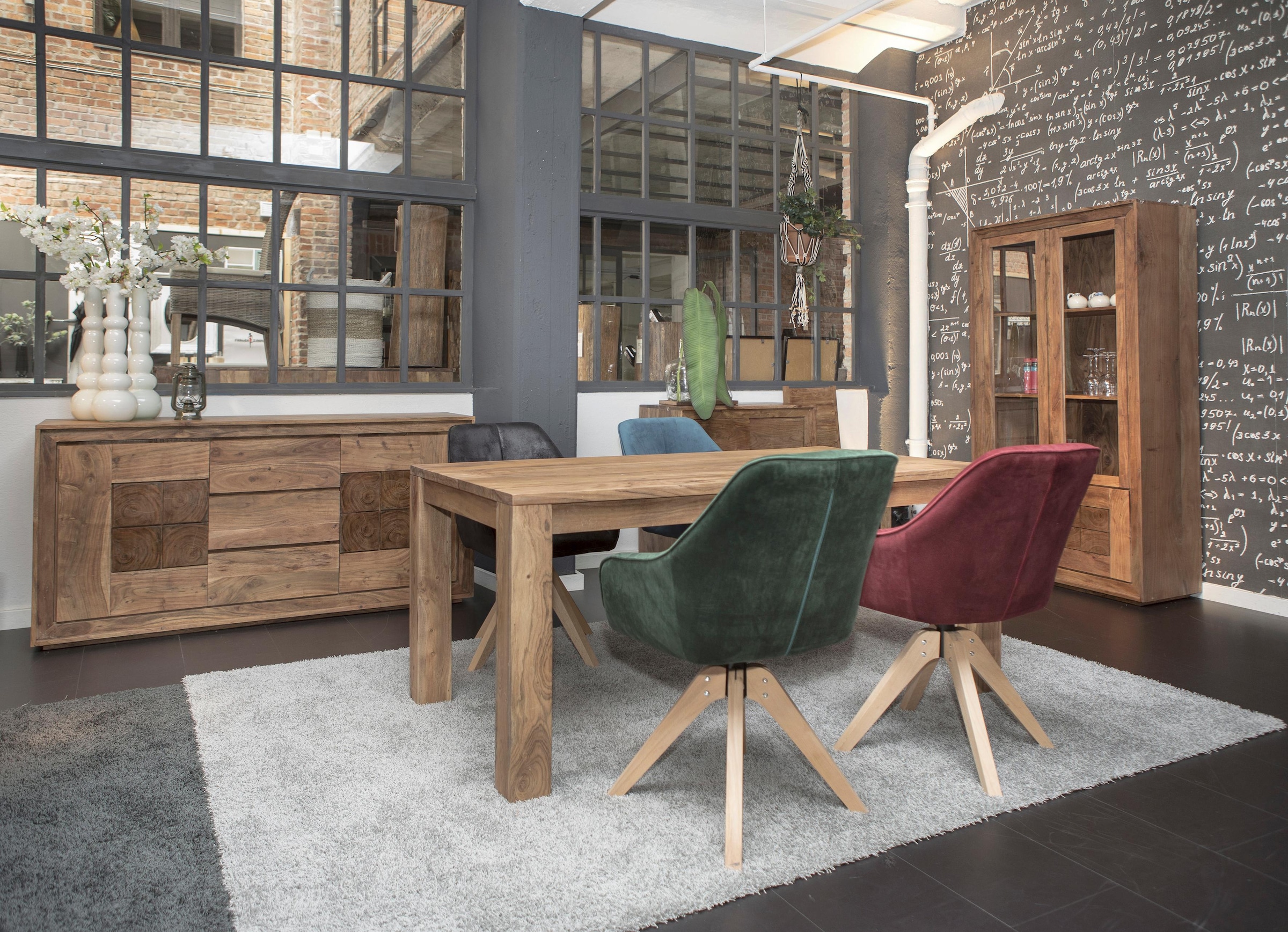 Gutmann Factory Vitrine »Timber« aus massivem Akazienholz mit vier Türen, Höhe 190 cm