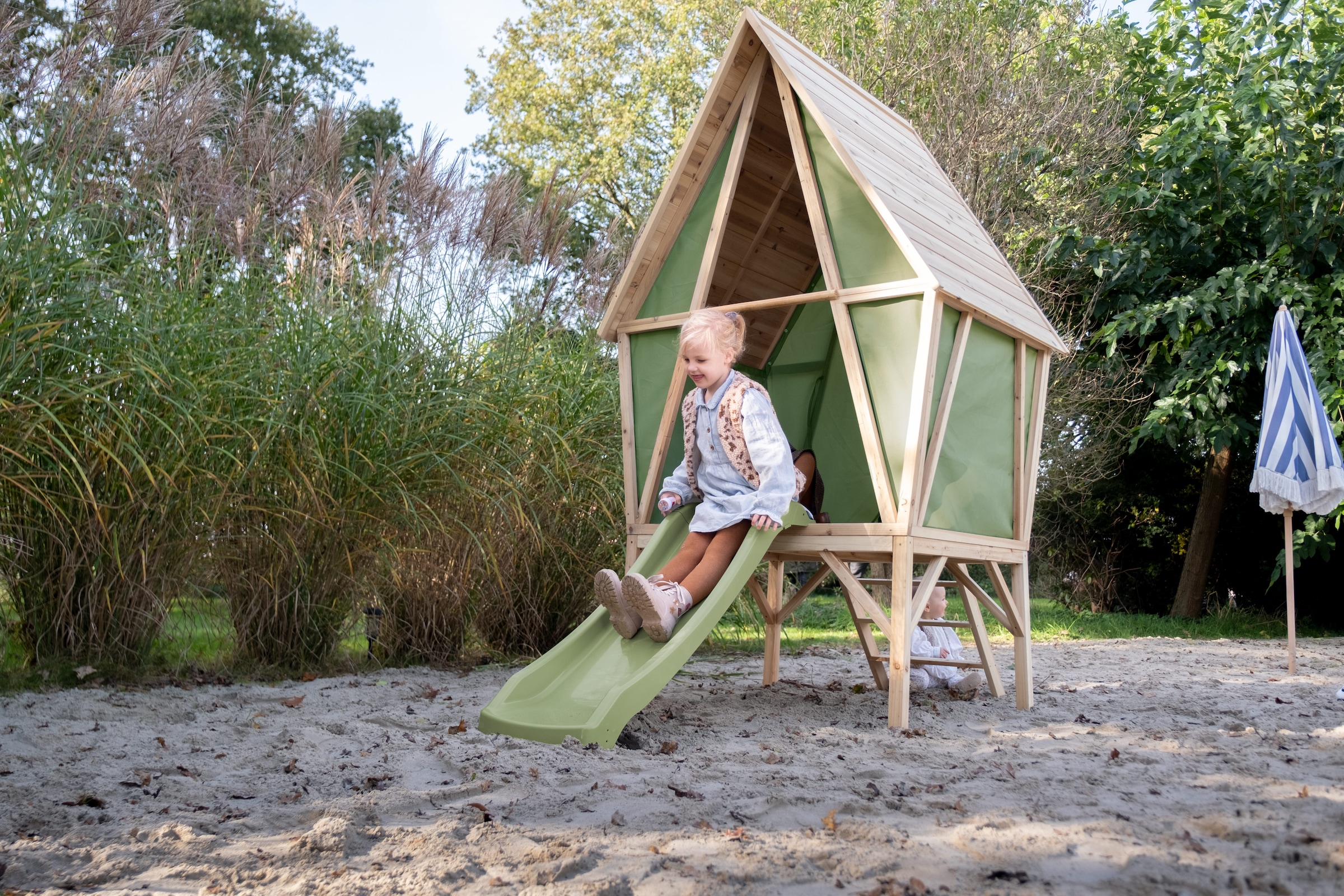 EXIT Spielhaus »Yuki 350 m.Rutsche+Küche«