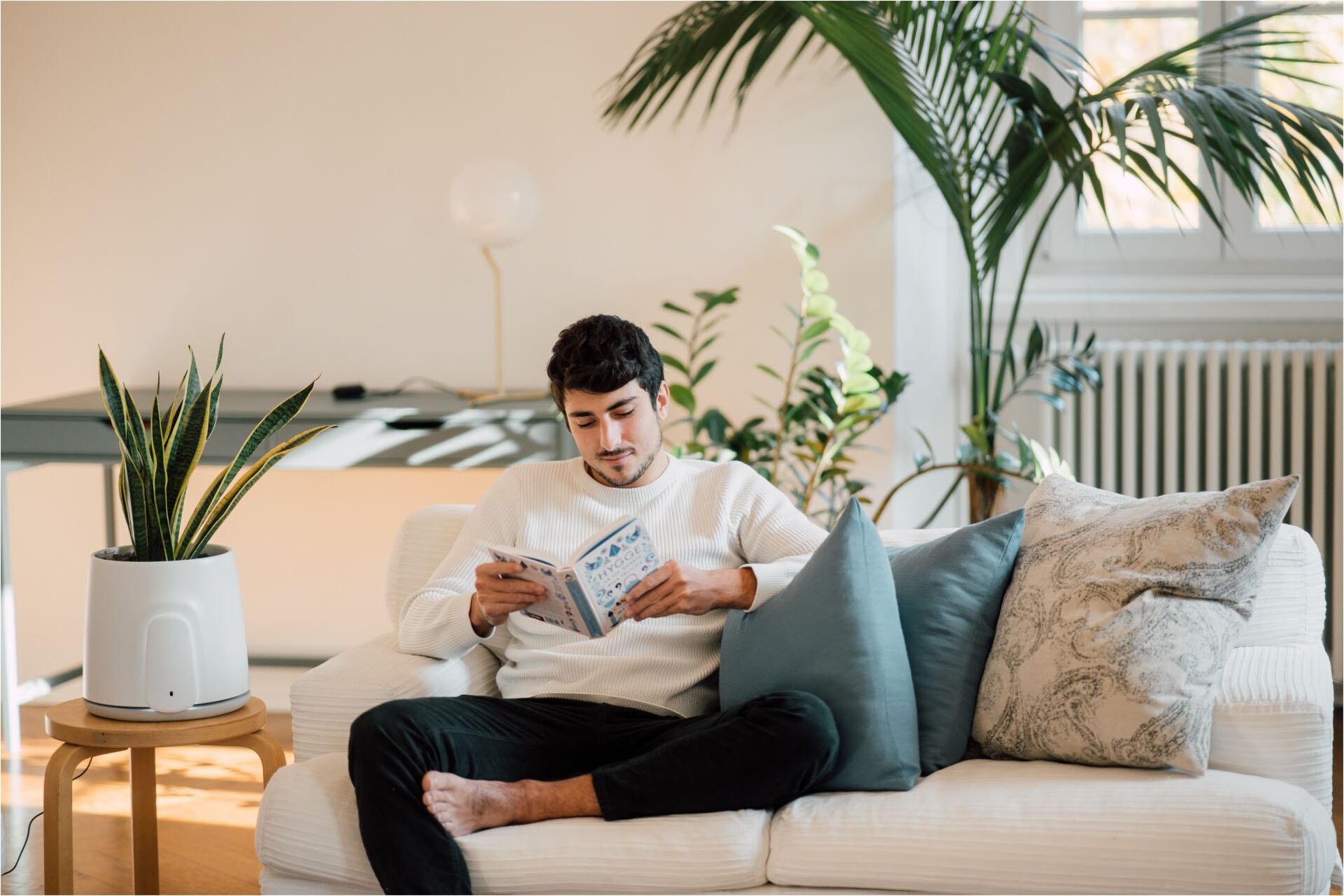 Vitesy Luftreiniger »Natede Smart – Smarte Luftreinigung und stilvoller Blumentopf«, für 20 m² Räume, Waschbarer Filter, App-Steuerung, Selbstbewässerung Blumentopf