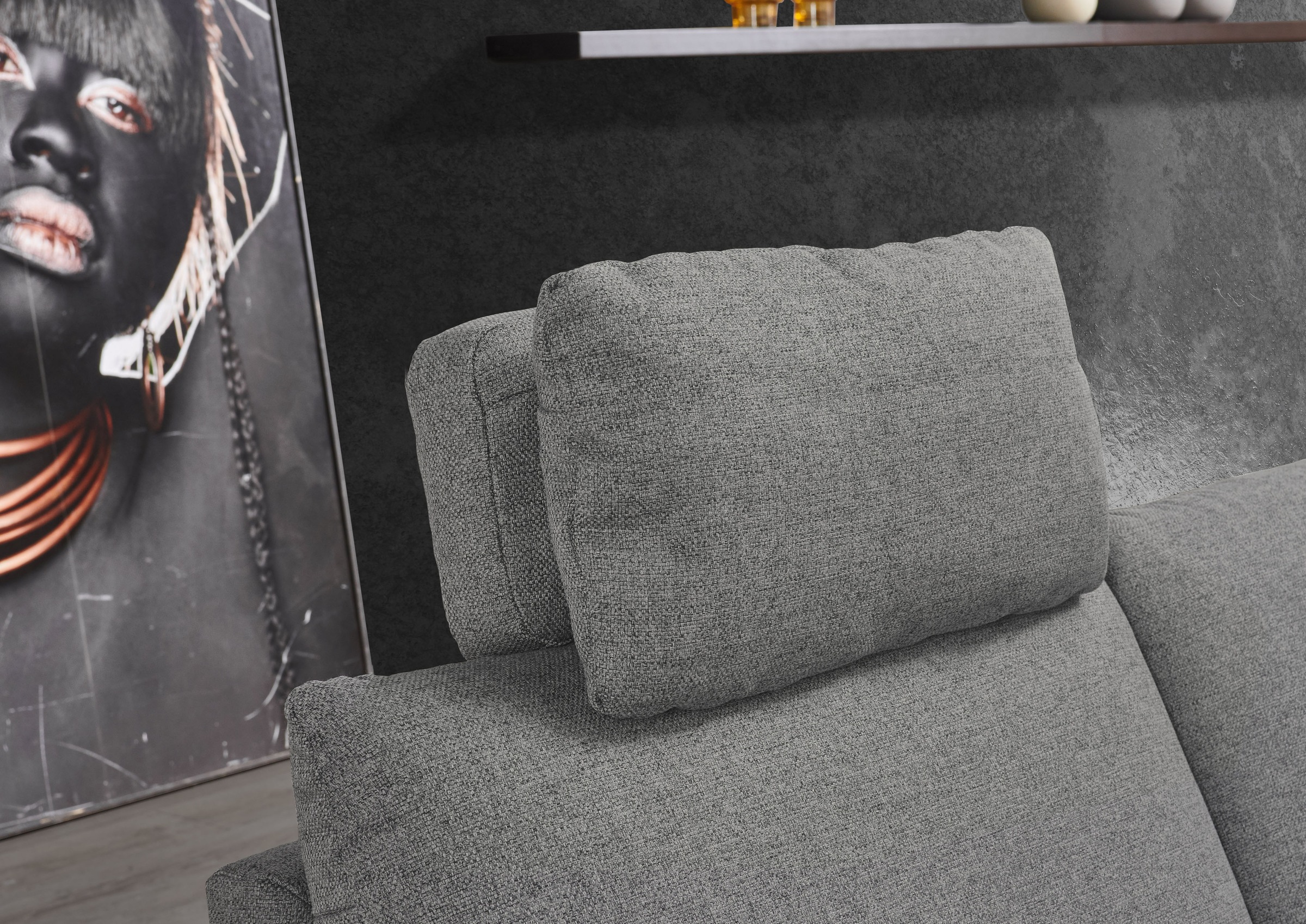 Places of Style Ecksofa »Sarsina: mit Tonnentaschen-Federkern, perfekt zum Entspannen L-Form«, inklusive 2 motorischen Relaxfunktionen mit Herz-Waage-Beschlag